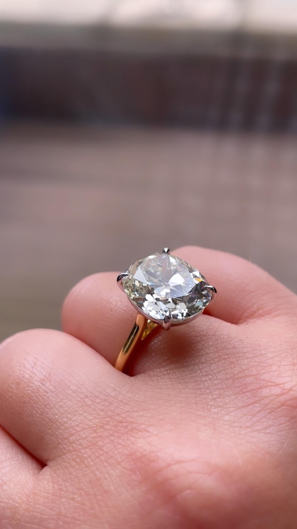 J. Birnbach 8.50 carat Cushion Brilliant Diamond Solitaire Engagement Ring In New Condition For Sale In New York, NY