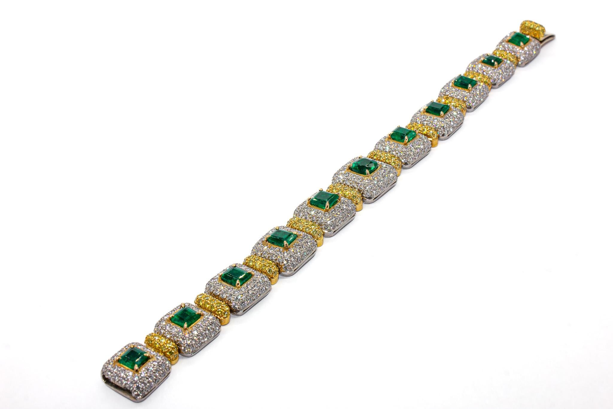 Taille émeraude J. Birnbach Bracelet en or 18 carats de 9,63 carats d'émeraudes et de diamants jaunes fantaisie en vente