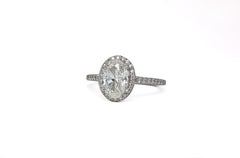 J. Birnbach GIA 1,50 Karat H VVS2 Oval Diamant Halo Solitär Ring