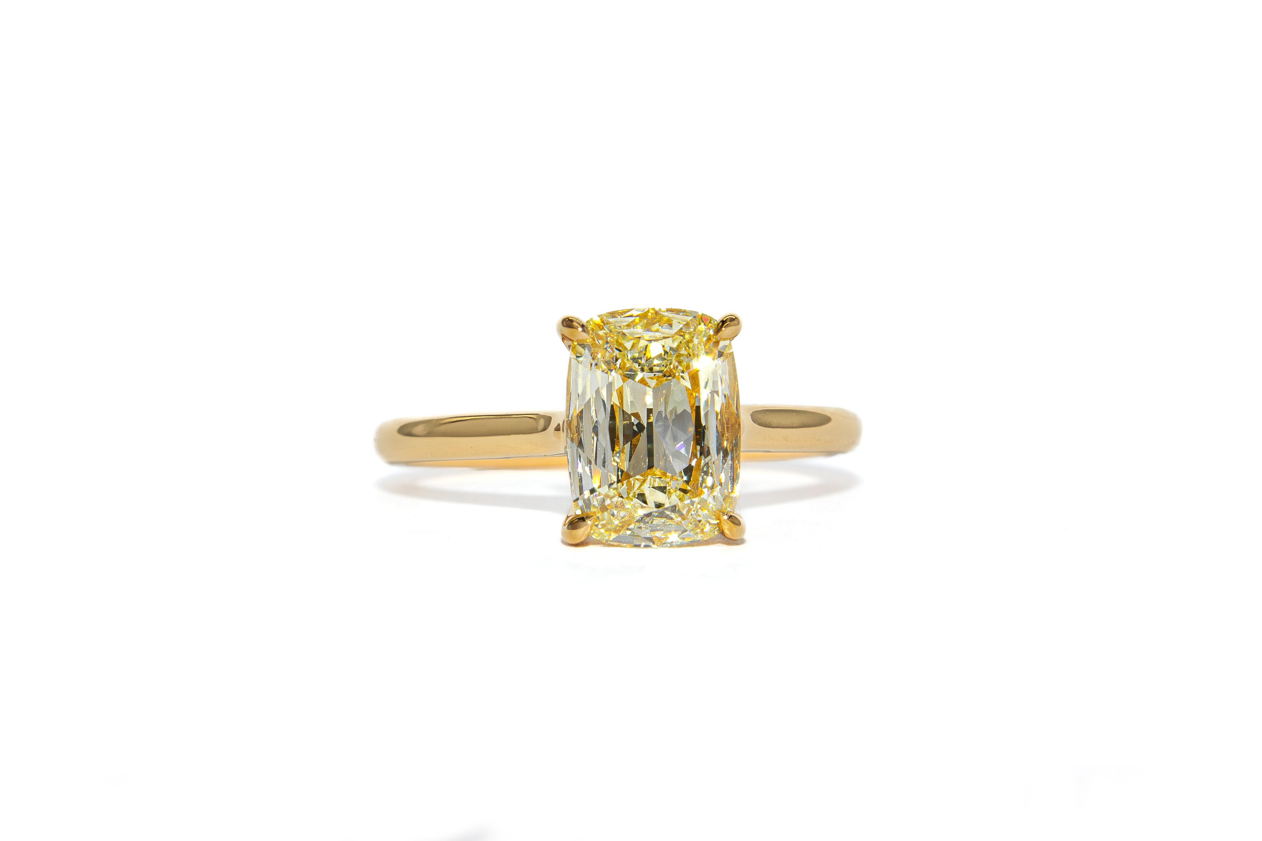 J. Birnbach GIA 1,50 Karat U VVS2 Länglicher Diamant Solitär Ring mit Kissenschliff (Zeitgenössisch) im Angebot