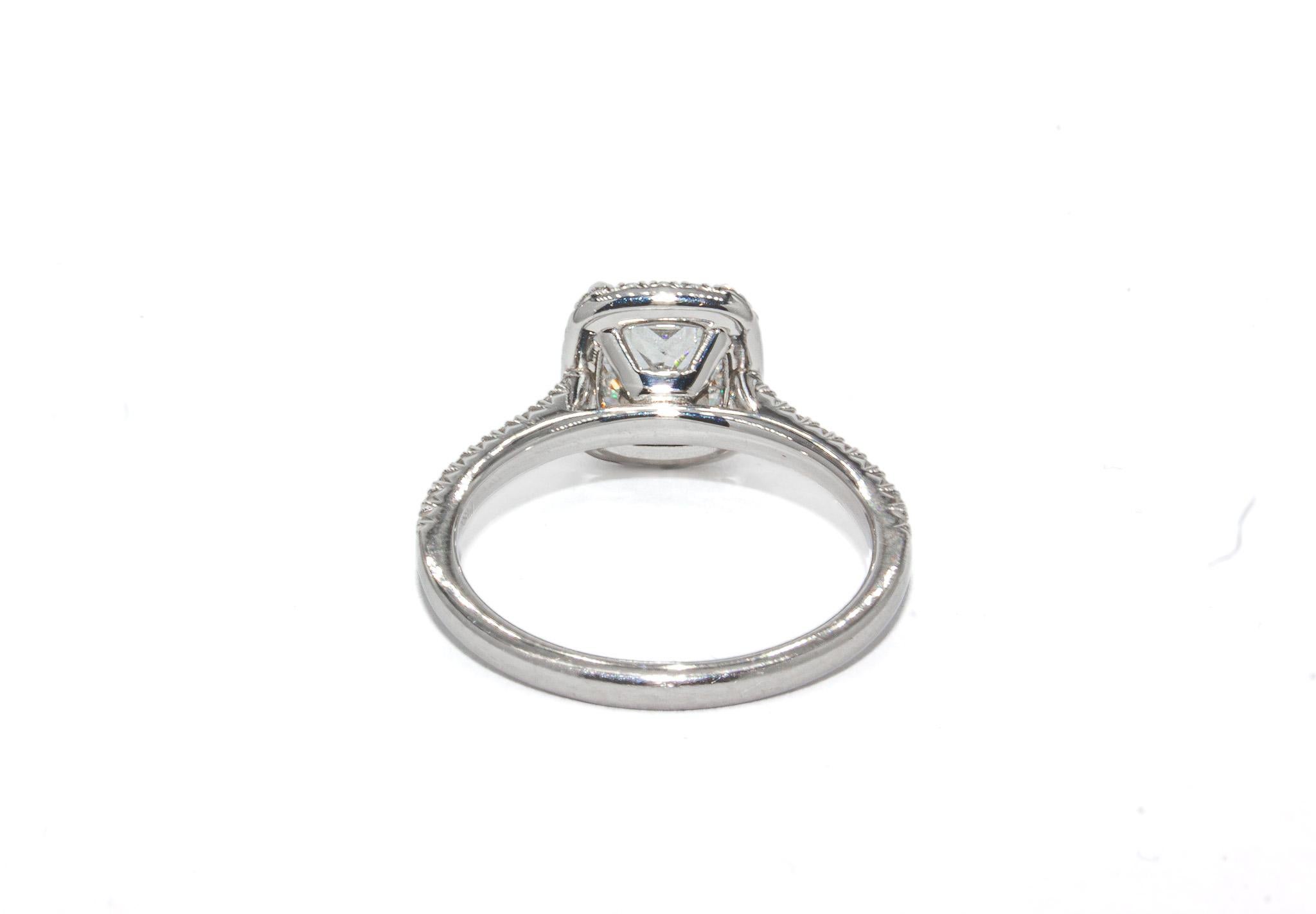 J. Birnbach GIA 1,60 Karat H VS2 Kissenschliff Diamant Halo Solitär Ring für Damen oder Herren im Angebot
