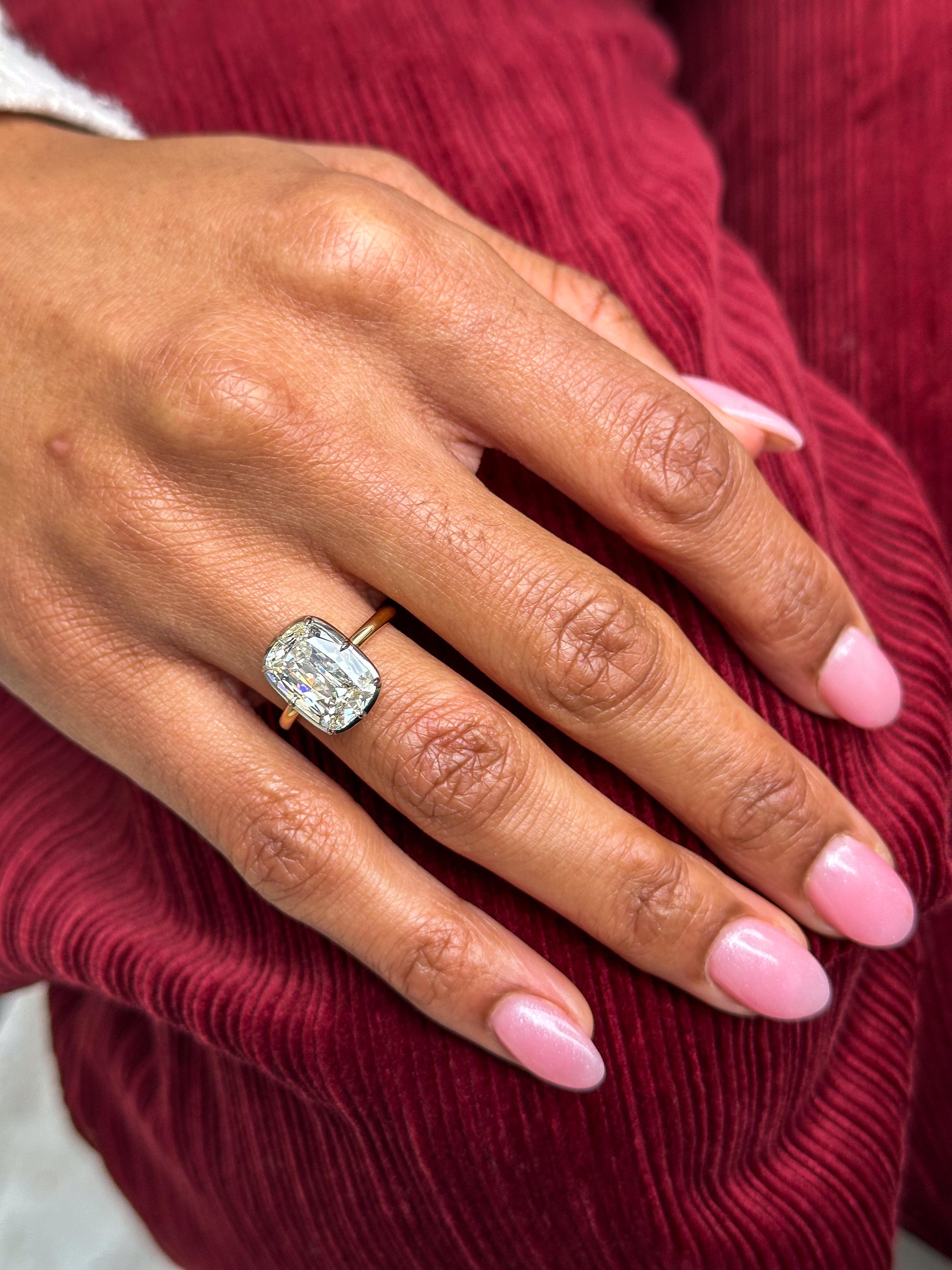 J. Birnbach GIA 4,03 quilates M SI2 Diamante talla cojín alargado Anillo solitario en venta 2