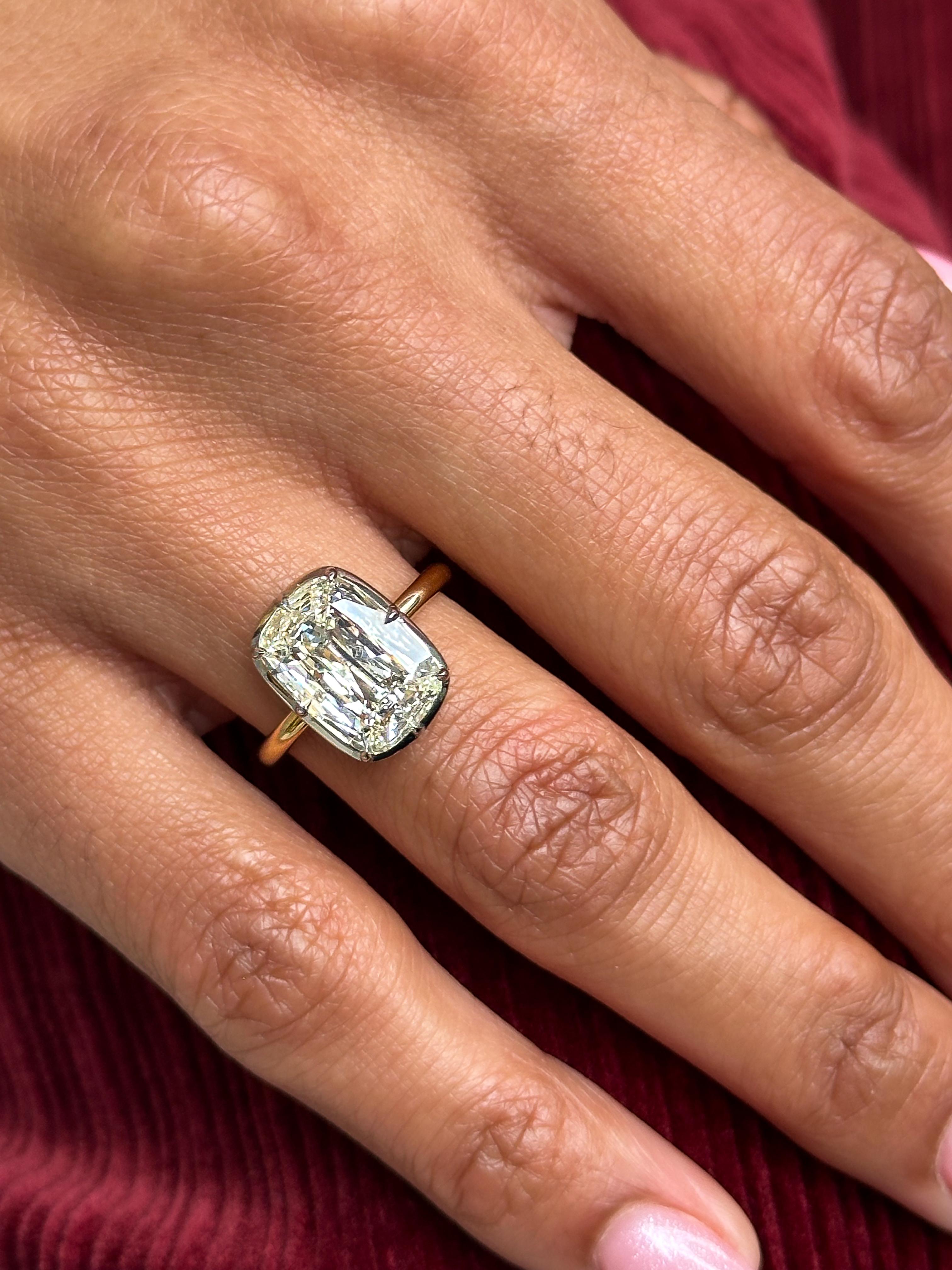 J. Birnbach GIA 4,03 quilates M SI2 Diamante talla cojín alargado Anillo solitario en venta 3