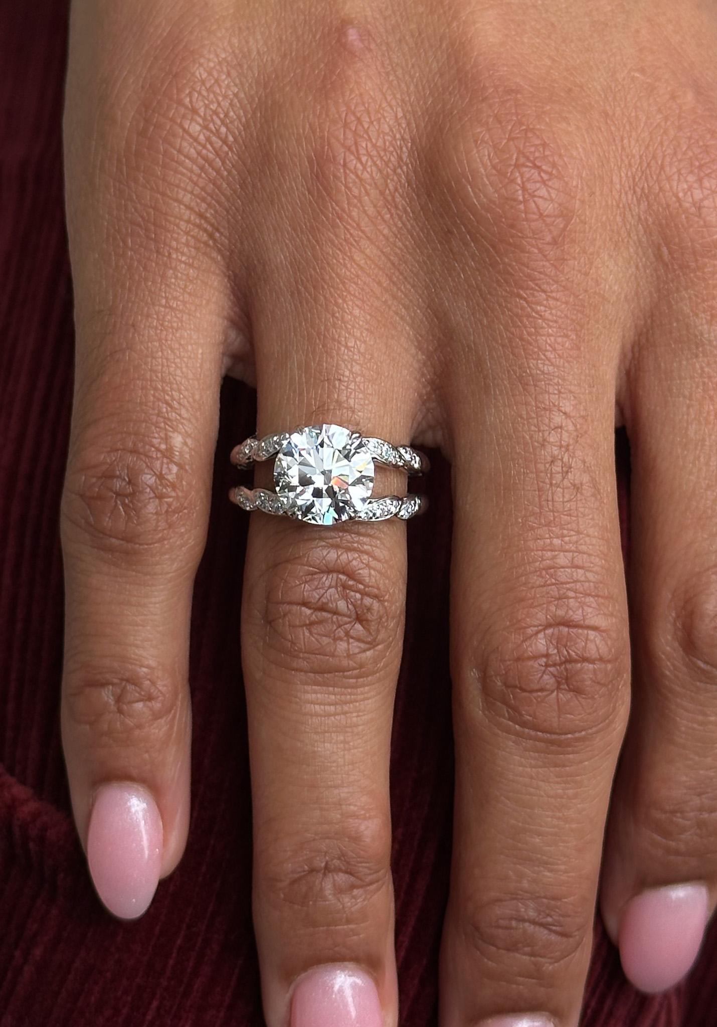 J. Birnbach GIA 4,24 quilates F SI1 Diamante redondo talla brillante Anillo de doble caña en venta 1