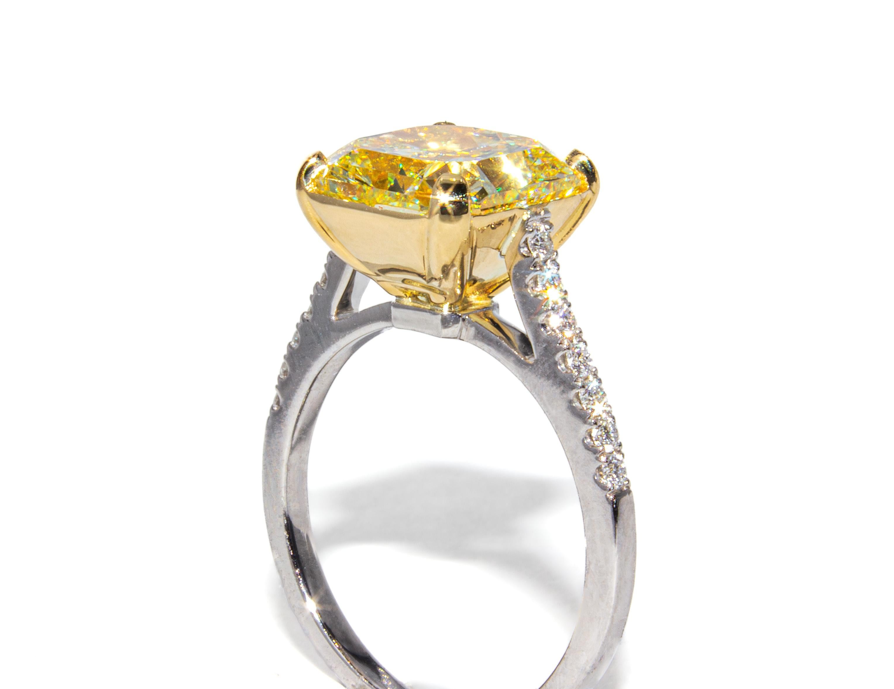 J. Birnbach GIA 5,03 Karat Fancy Gelb VVS2 Diamant Solitär Ring mit Strahlenschliff für Damen oder Herren im Angebot