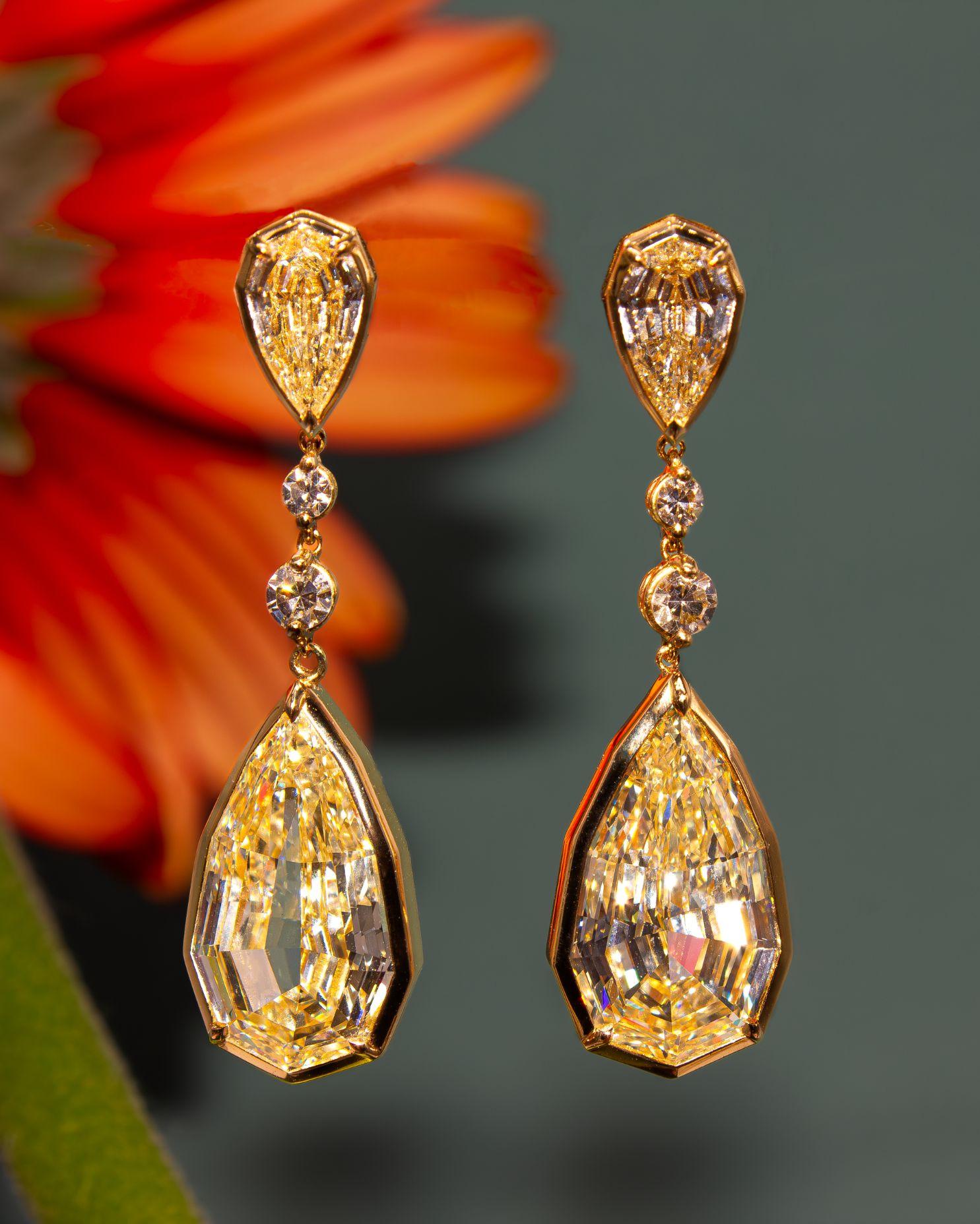 J. Birnbach GIA 7,1 Karat Total Step-Cut Birne Diamant Tropfen Ohrringe im Zustand „Neu“ im Angebot in New York, NY
