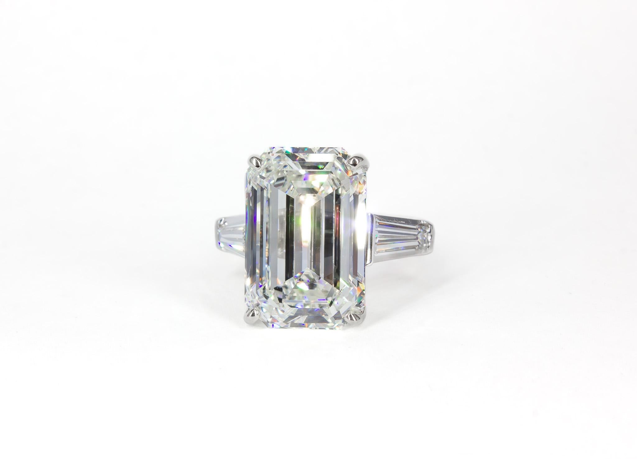 J. Birnbach GIA Certified 10.22 Carat J VS1 Emerald Cut Diamond Three-Stone Ring For Sale 1
