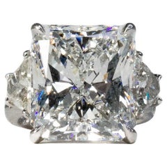 J. Birnbach Anillo de tres piedras con diamante radiante de 15,25 quilates H VS2 certificado por el GIA