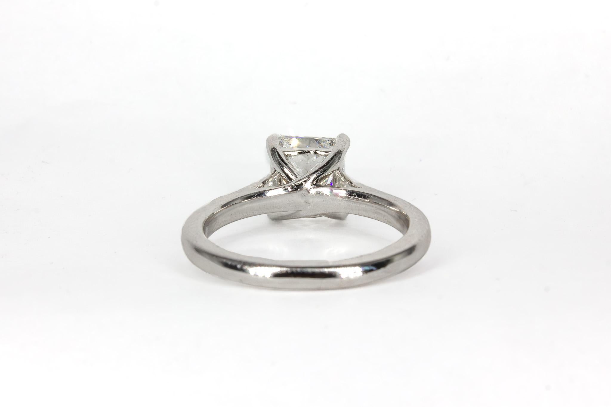 J. Birnbach GIA Certified 1.71 Carat G VS2 Radiant Cut Diamond Solitaire Ring In New Condition For Sale In New York, NY