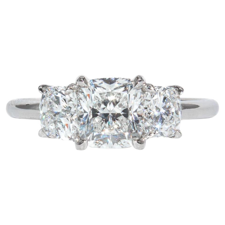 J. Birnbach Anillo de tres piedras con diamante talla cojín total certificado por el GIA de 1,78 quilates
