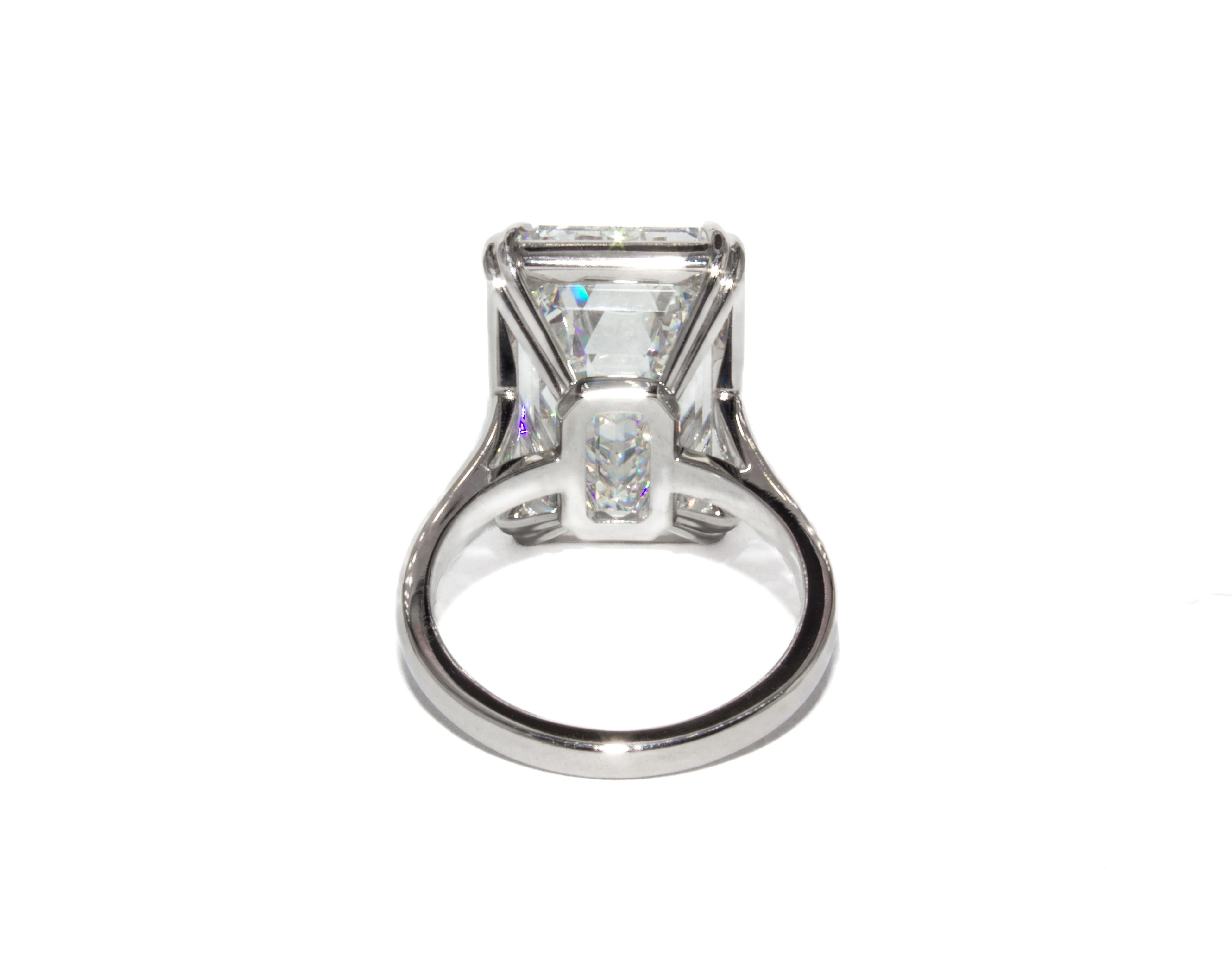J. Birnbach GIA Certified 17.88 Carat G VS1 Emerald Cut Diamond Solitaire Ring In New Condition For Sale In New York, NY