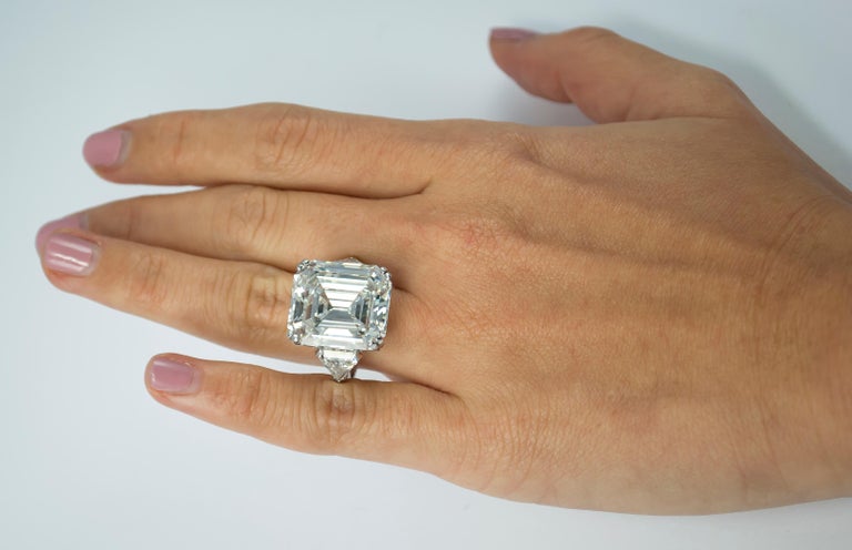 J. Birnbach GIA Certified 18.04 Carat G VS2 Emerald Cut Diamond Ring  In New Condition For Sale In New York, NY