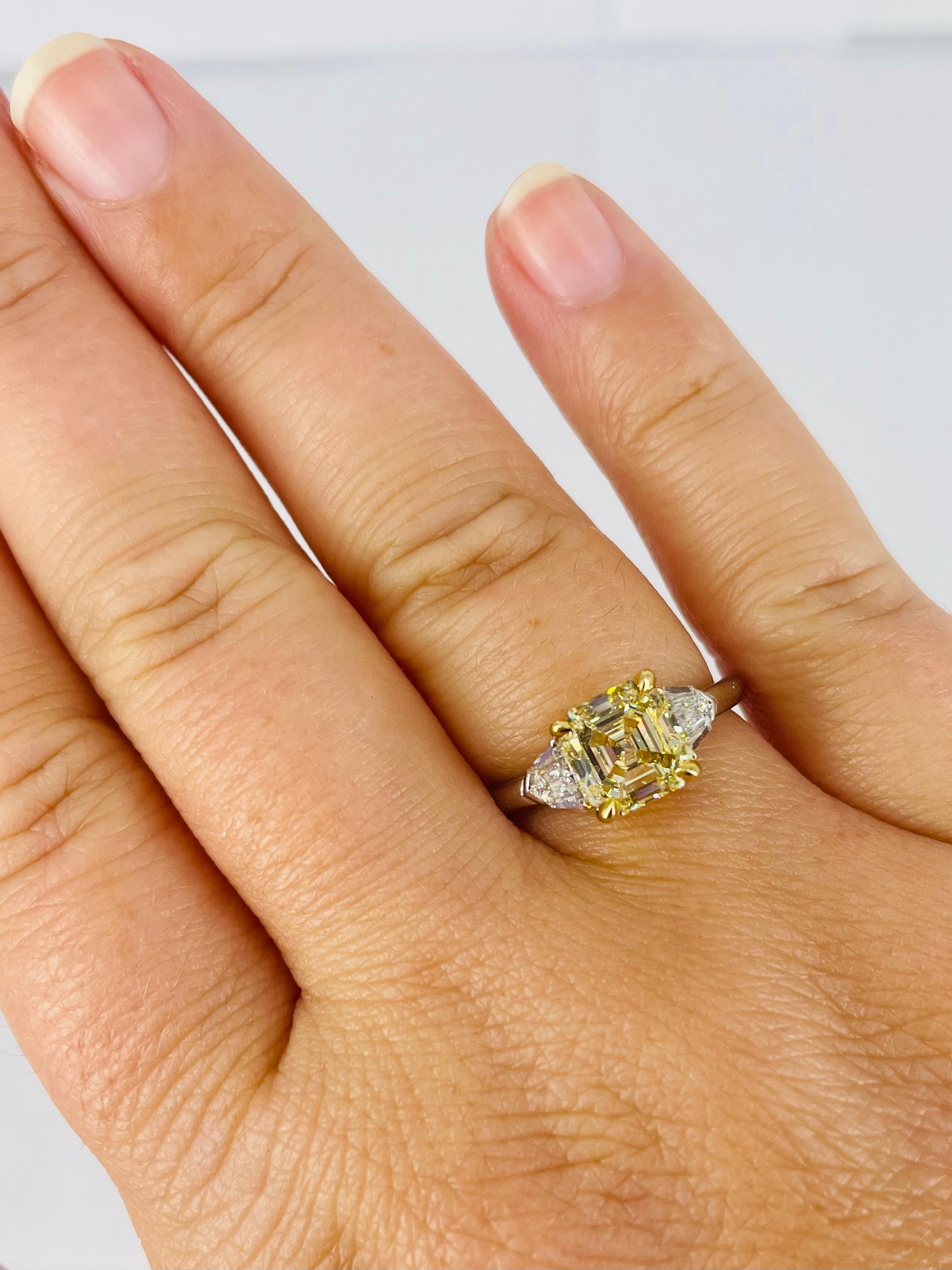 J. Birnbach, bague en diamant jaune fantaisie taille Asscher de 1,94 carat certifié GIA en vente 1