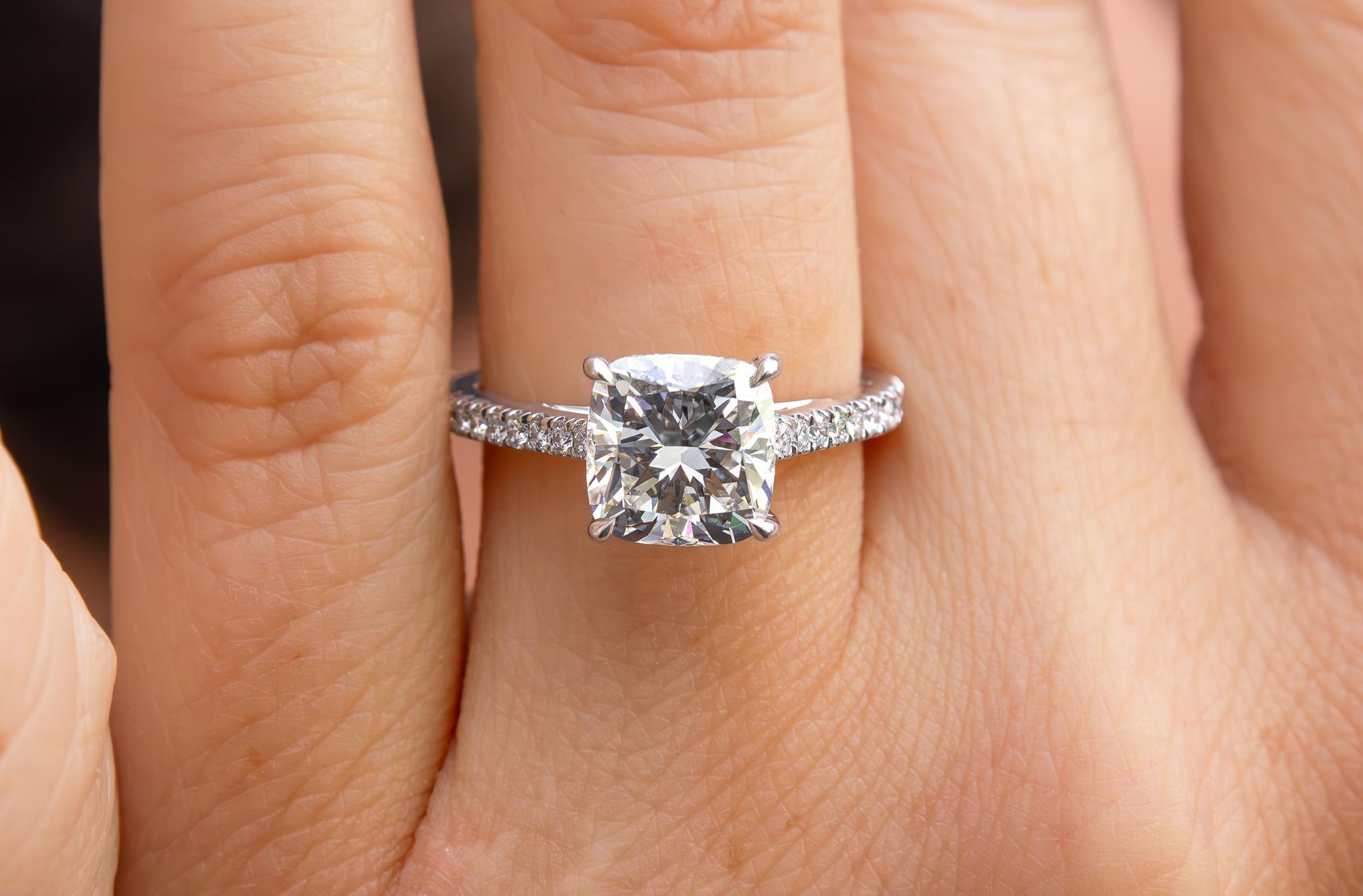 J. Birnbach GIA Certified 2.01 Carat I VS1 Cushion Cut Diamond Solitaire Ring For Sale 2