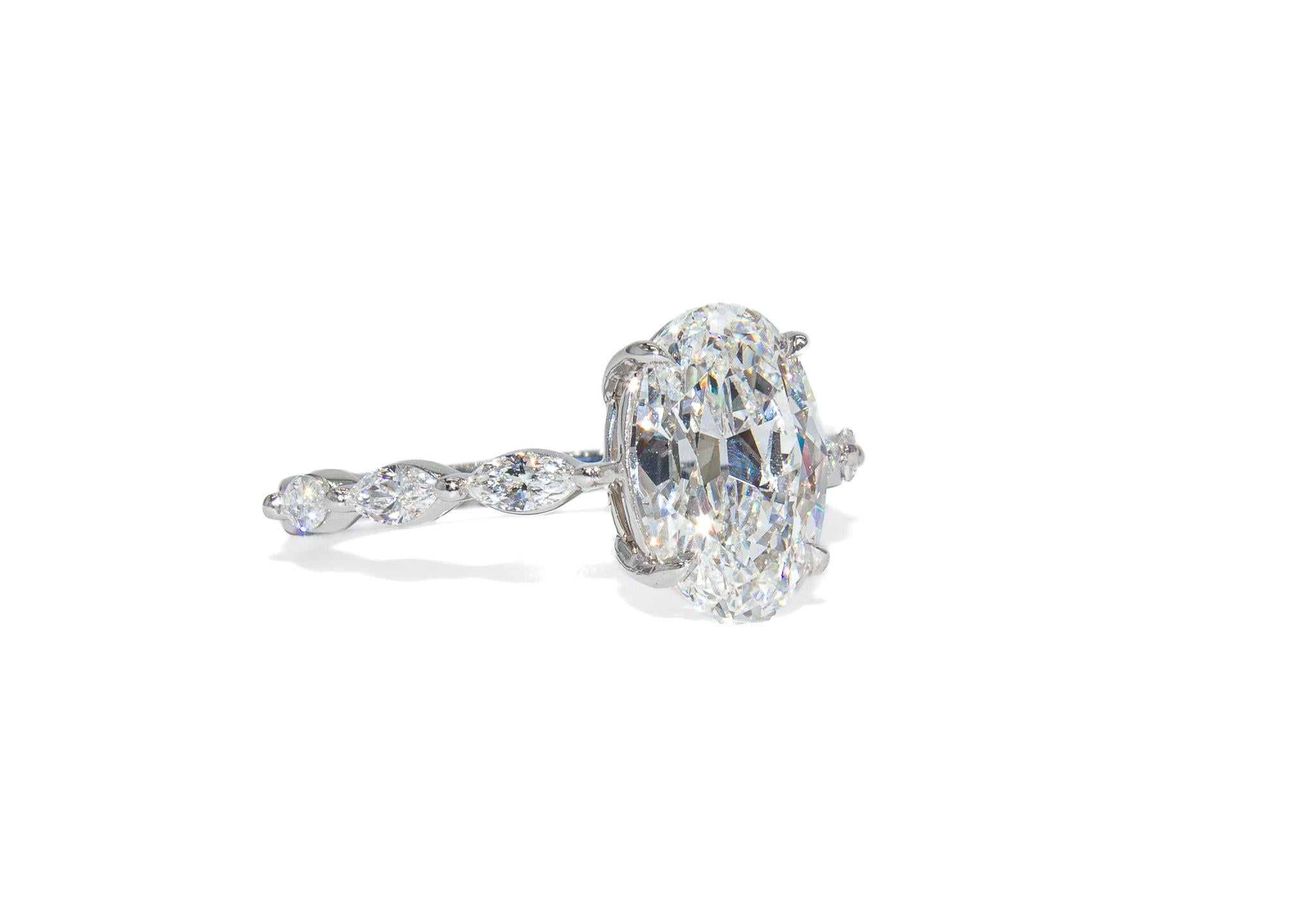 Contemporain J. Birnbach, bague solitaire avec diamant ovale certifié GIA de 2,02 carats E VS1 en vente