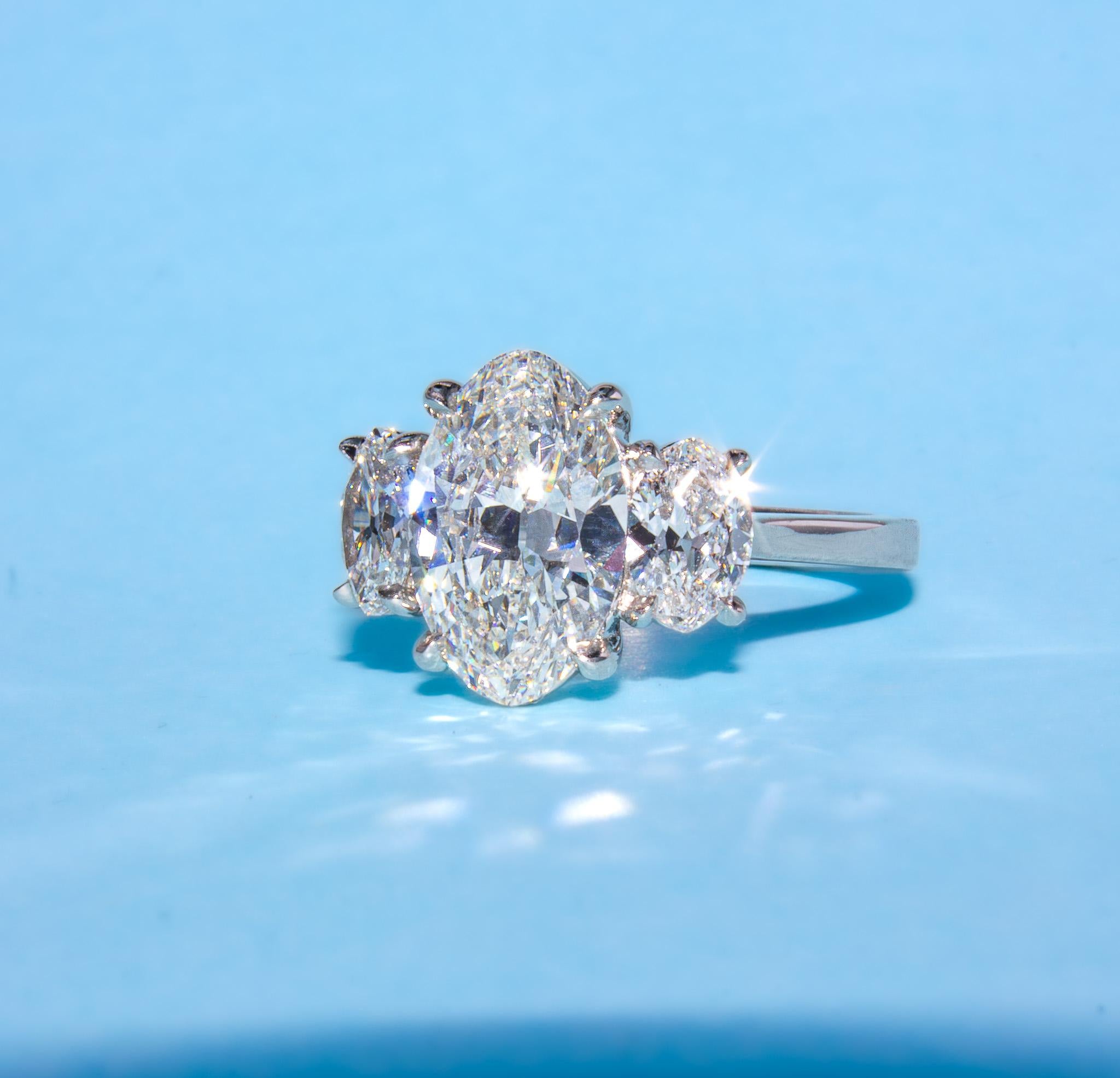 J. Birnbach GIA Certified 2.28 Carat G VS1 Oval Diamond Three-Stone Ring For Sale 1