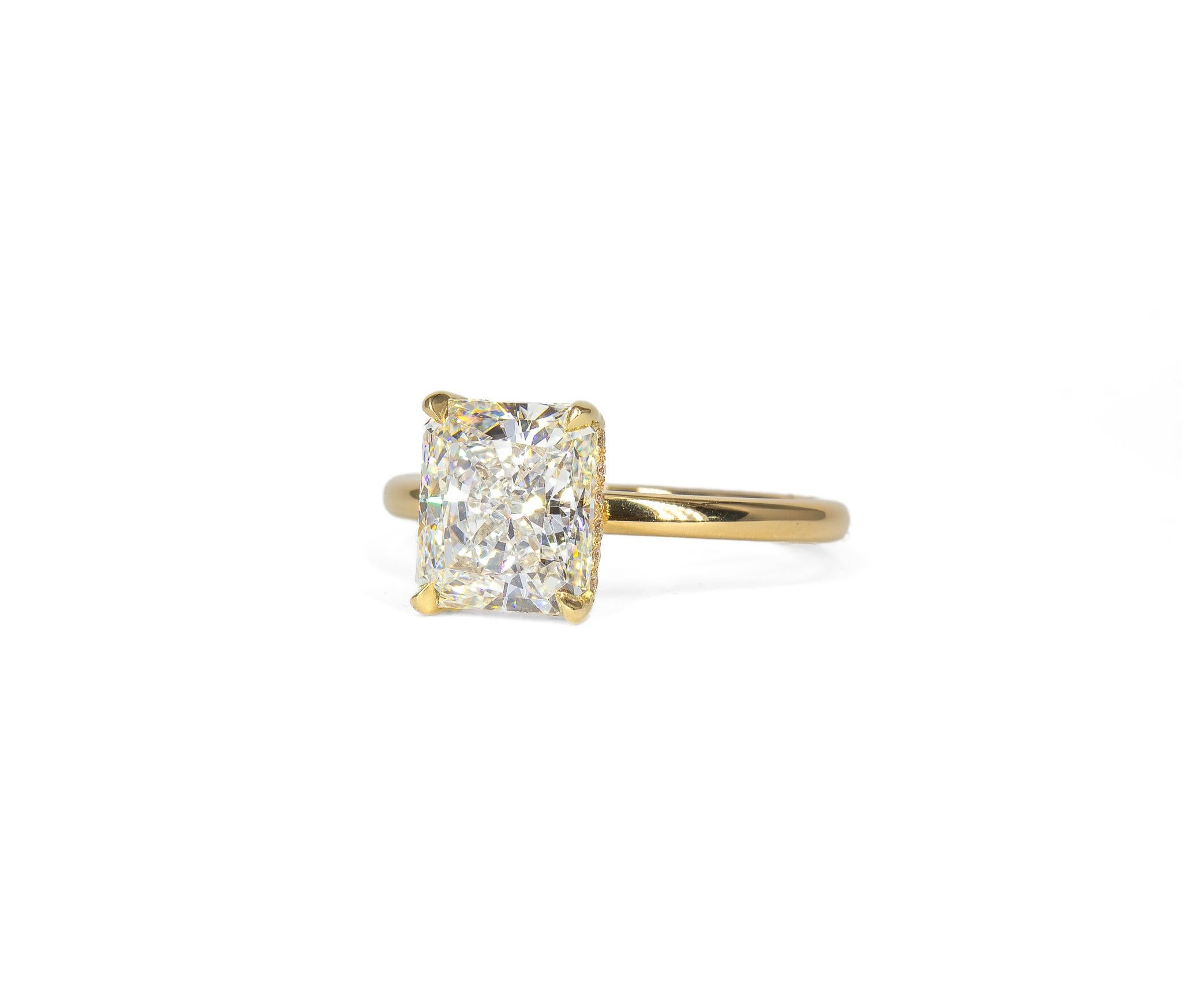 Contemporary J. Birnbach GIA Certified 2.73 Carat G VVS1 Radiant Cut Diamond Solitaire Ring For Sale
