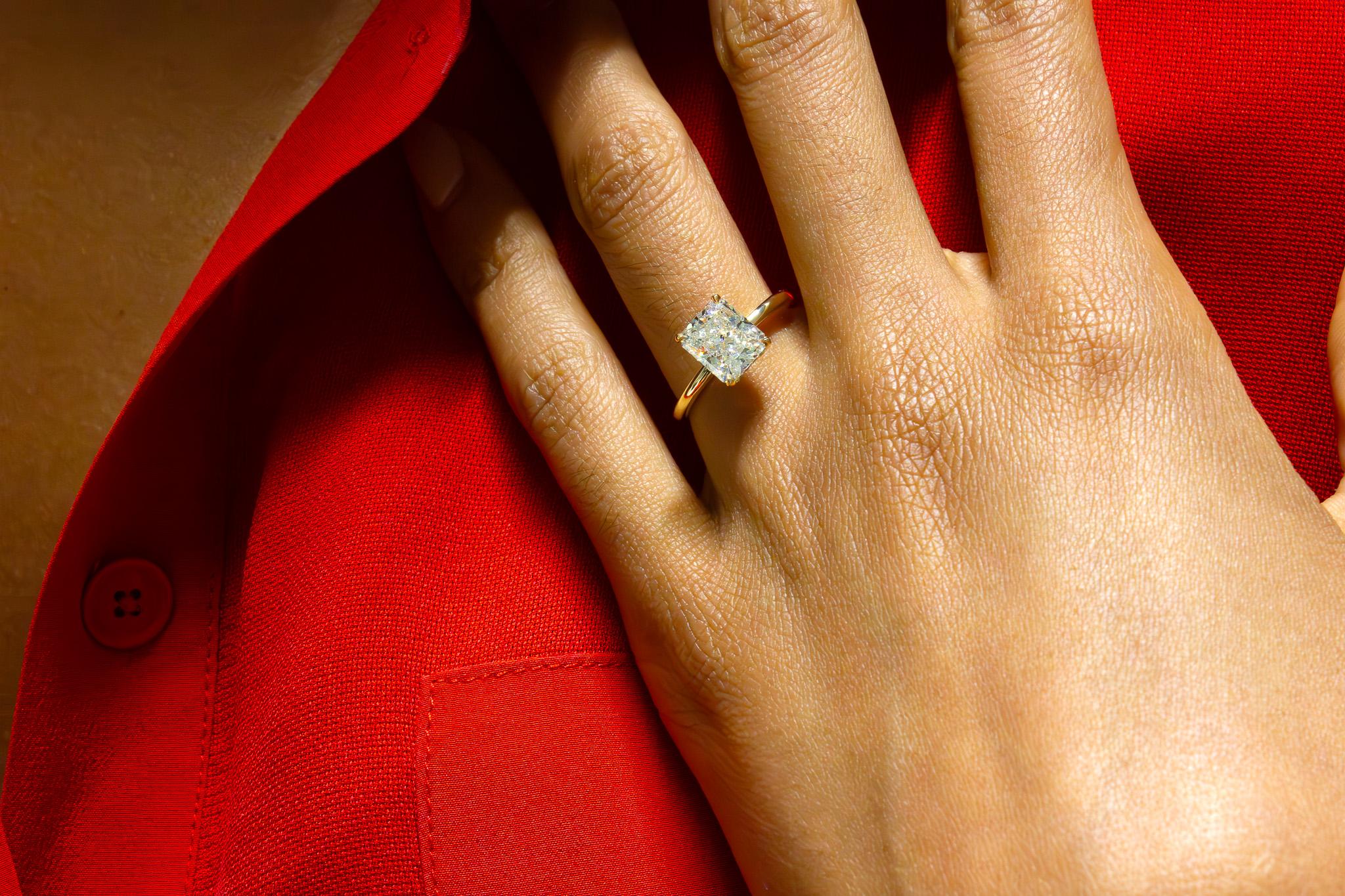 J. Birnbach GIA Certified 2.73 Carat G VVS1 Radiant Cut Diamond Solitaire Ring For Sale 1