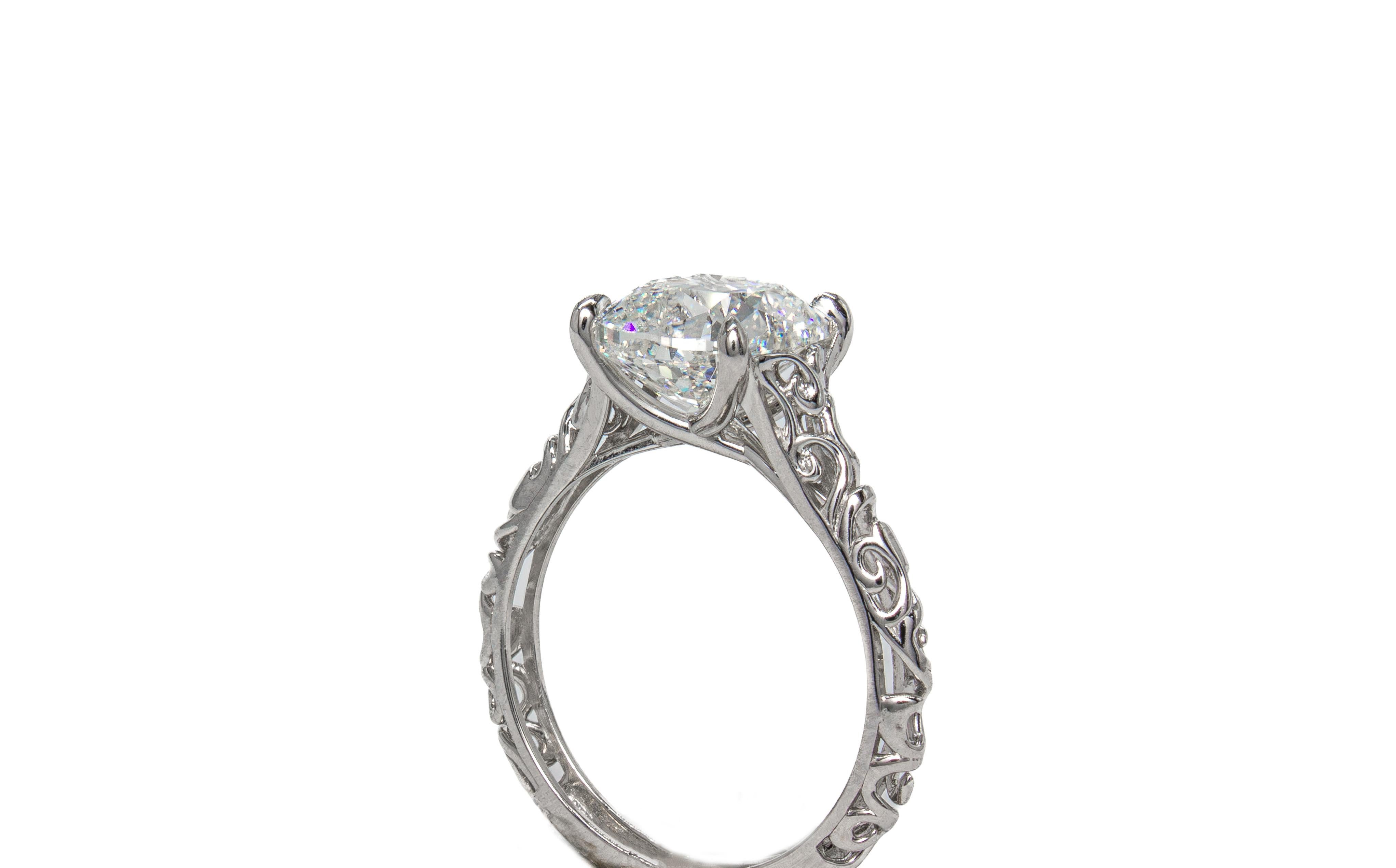 Femenino o masculino J. Birnbach Anillo solitario de diamantes talla cojín de 3,01 quilates H SI1 con certificación GIA en venta