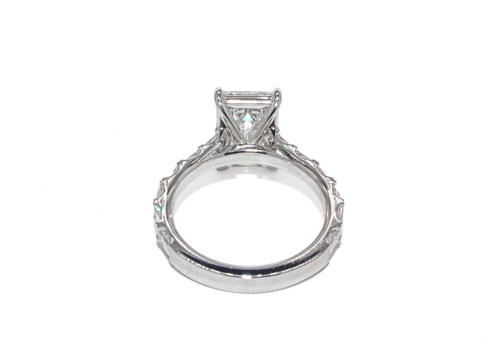 J. Birnbach GIA Certified 3.05 Carat F VS1 Emerald Cut Diamond Ring In New Condition For Sale In New York, NY