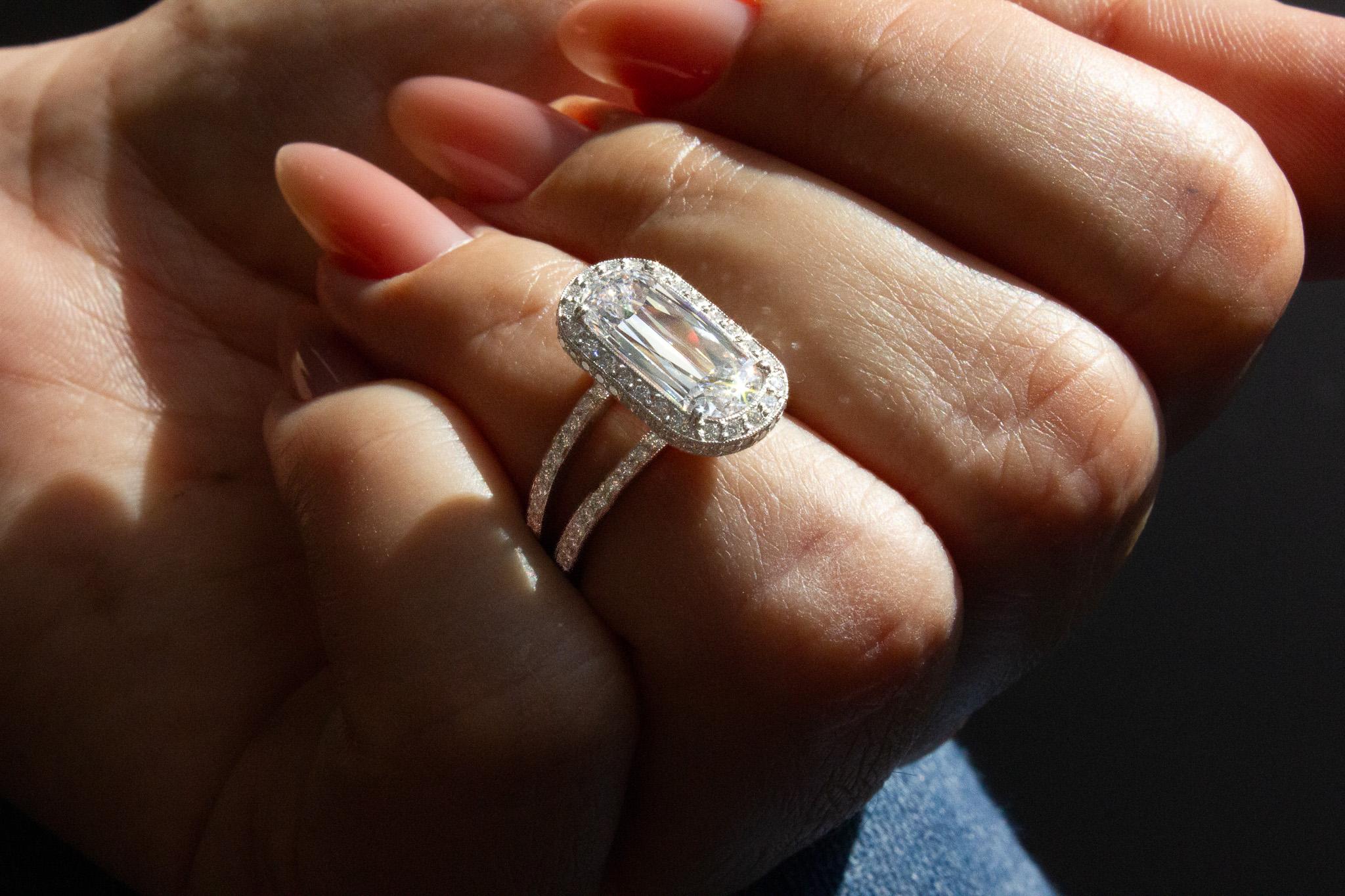 J. Birnbach GIA Certified 3.07 Carat D SI1 Ashoka Diamond Engagement Ring In New Condition In New York, NY
