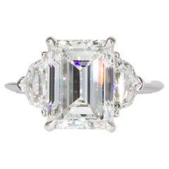 J. Birnbach GIA-zertifizierter dreisteiniger Diamantring mit 3,34 Karat Smaragdschliff J SI1