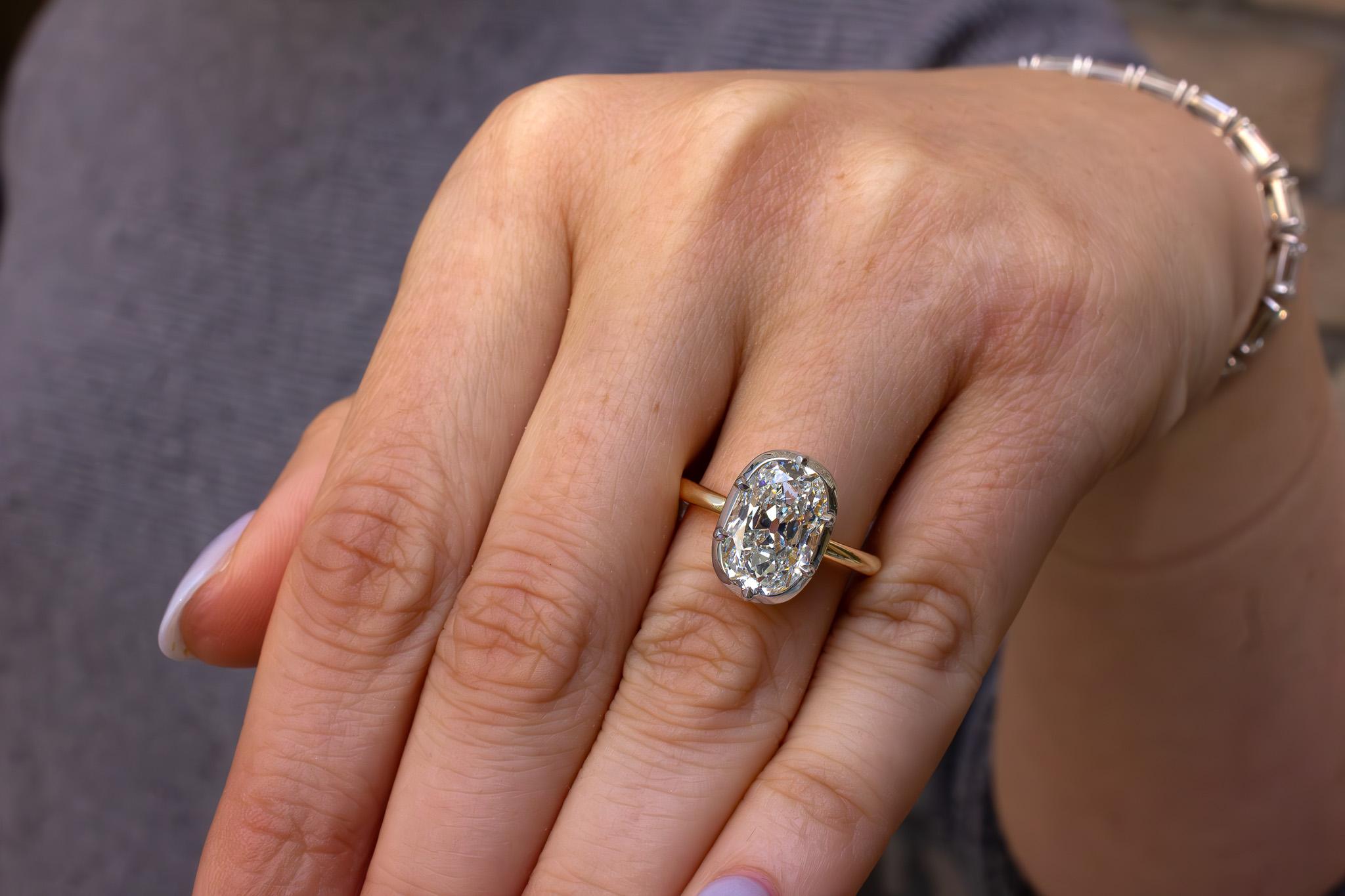 J. Birnbach Anillo solitario de diamantes talla cojín de 3,63 quilates con certificado GIA de minas antiguas en venta 4