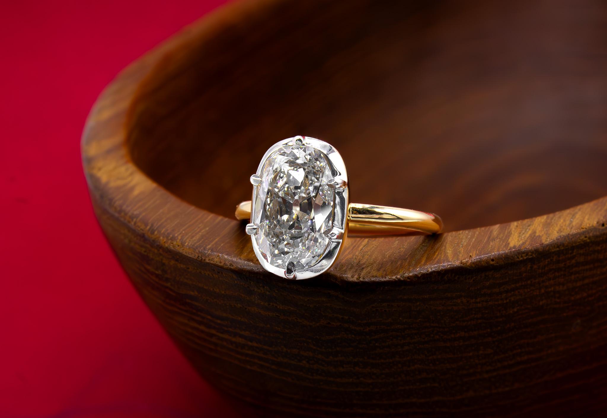 J. Birnbach Anillo solitario de diamantes talla cojín de 3,63 quilates con certificado GIA de minas antiguas en venta 2