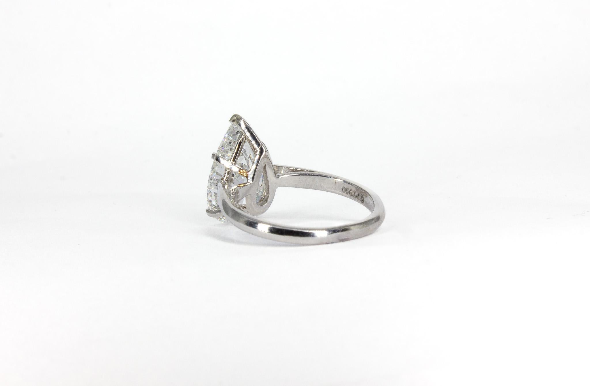 J. Birnbach GIA Certified 4.41 Carat G SI2 Pear Shape Diamond Solitaire Ring In New Condition For Sale In New York, NY