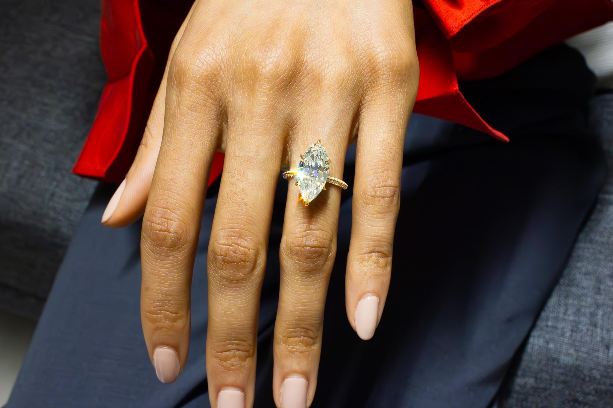 J. Birnbach GIA Certified 4.57 Carat L VS1 Marquise Solitaire Engagement Ring For Sale 2