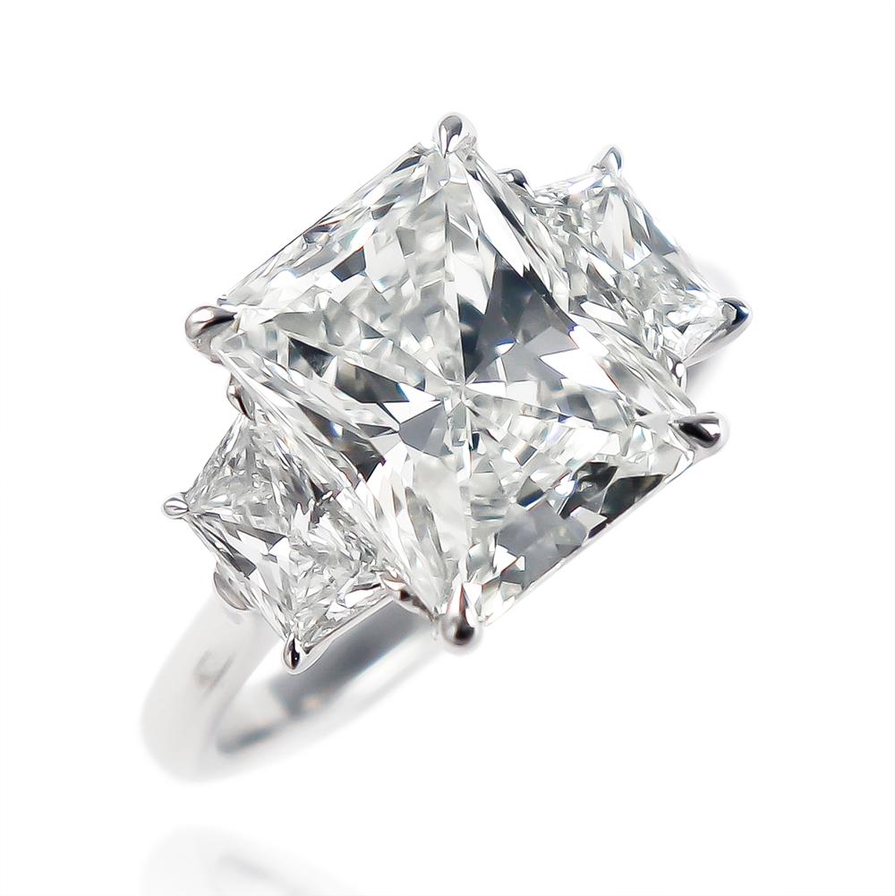 J. Birnbach 5.01 Carat Radiant Cut Diamond Three-Stone Engagement Ring In New Condition For Sale In New York, NY