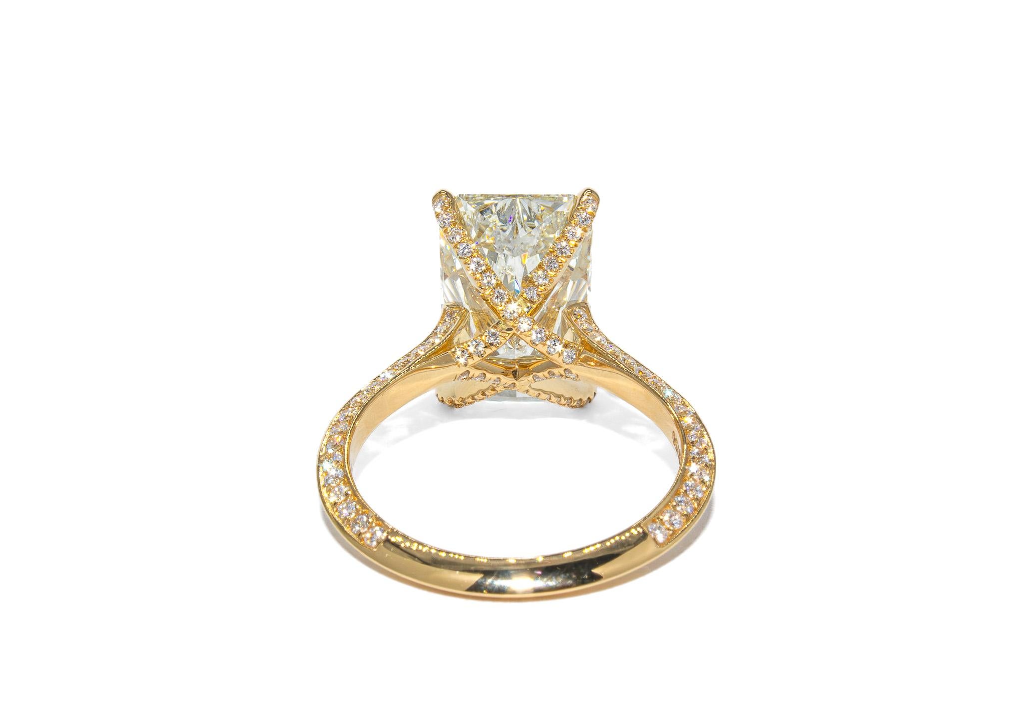 J. Birnbach Certified 5.03 Carat  Radiant Cut Diamond Solitaire Ring In New Condition For Sale In New York, NY