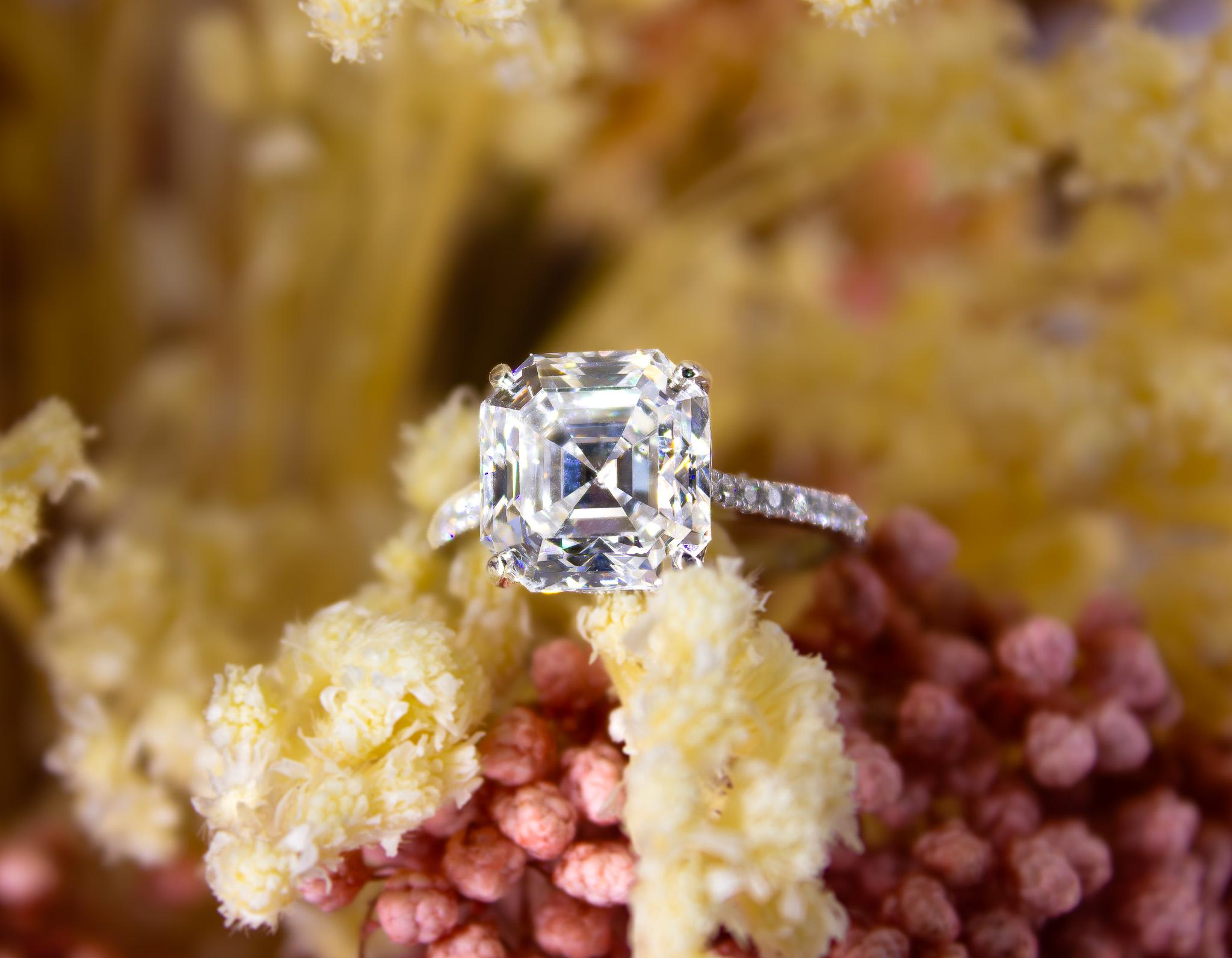 Femenino o masculino J. Birnbach Anillo de compromiso de diamantes de corte Asscher de 5,06 quilates E SI2 con certificación GIA en venta