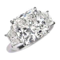 J. Birnbach  Bague de fiançailles à trois pierres avec diamant radiant de 6,58 carats