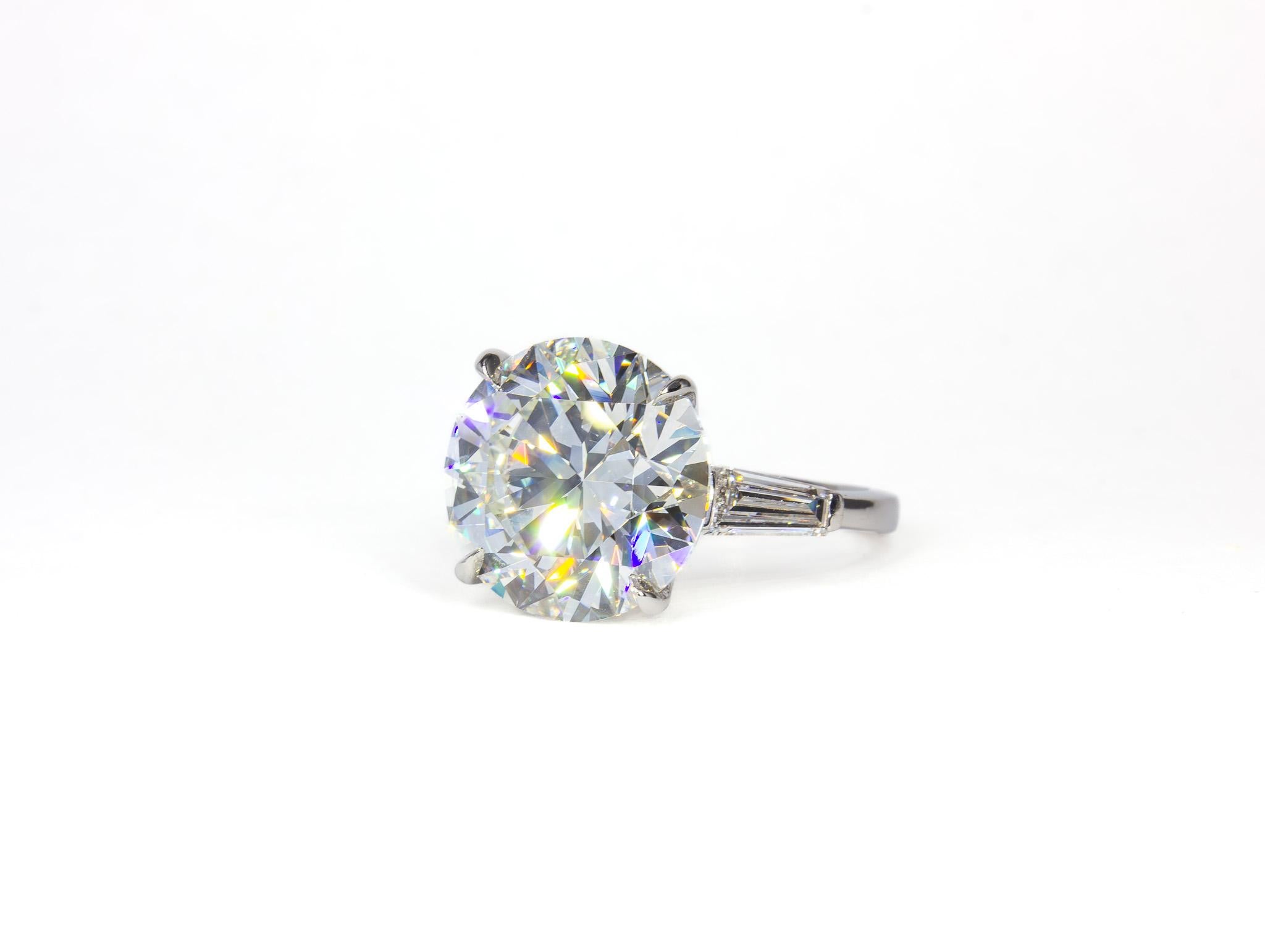 Round Cut J. Birnbach GIA Certified 7.54 Carat Round Brilliant Diamond Three-Stone Ring For Sale
