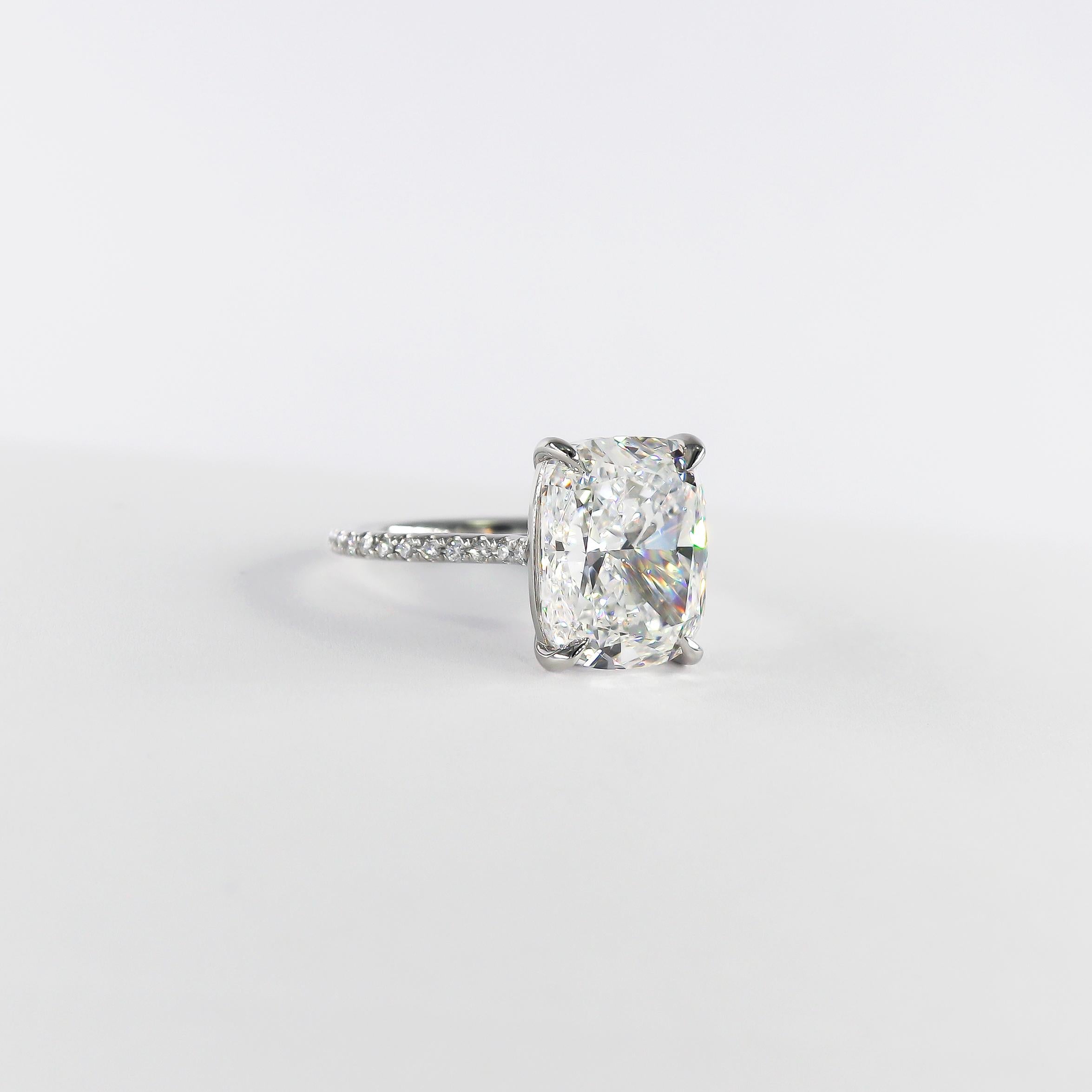 Contemporain J. Birnbach Bague en diamant taille coussin de 8,02 carats certifié GIA D SI1 en vente