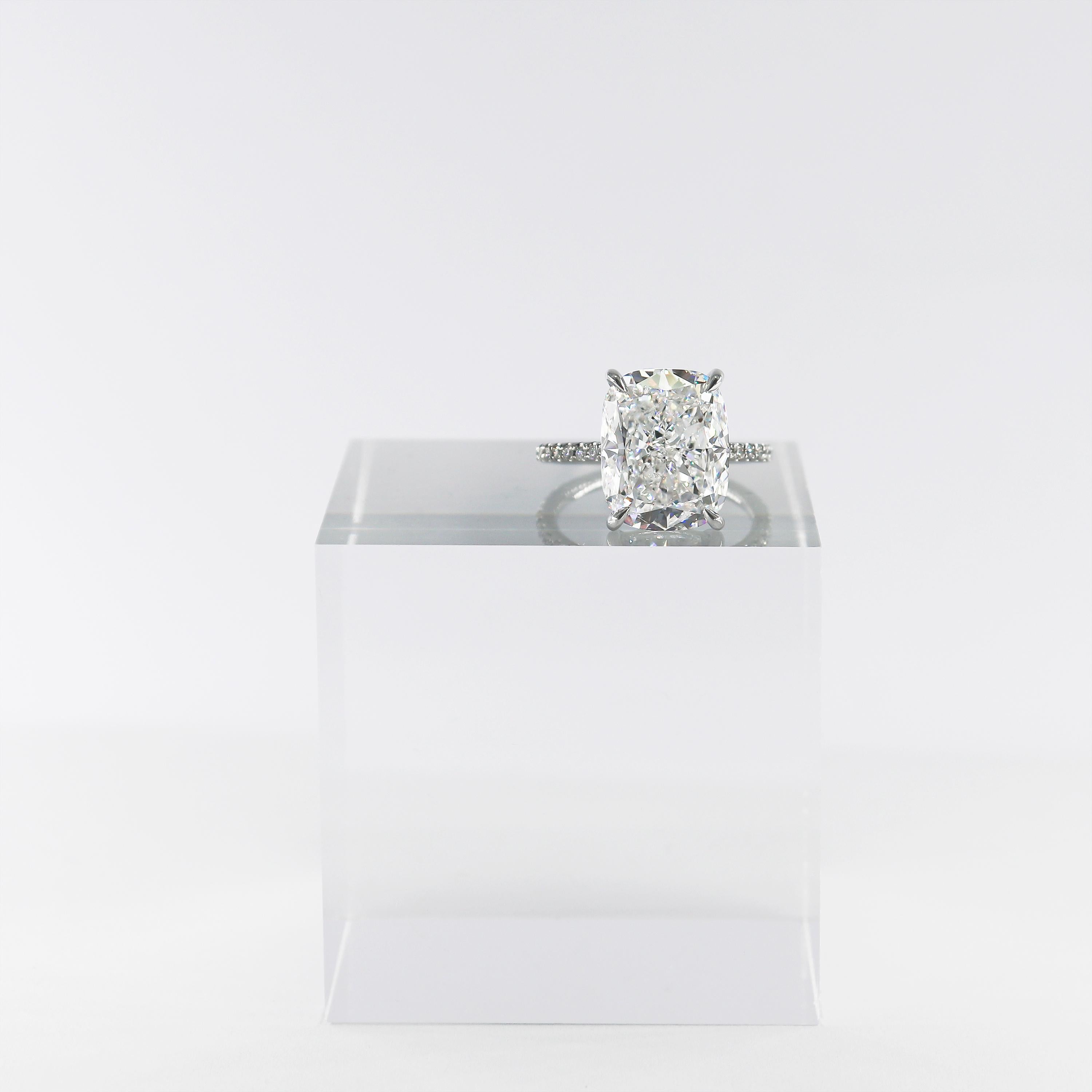 Taille coussin J. Birnbach Bague en diamant taille coussin de 8,02 carats certifié GIA D SI1 en vente