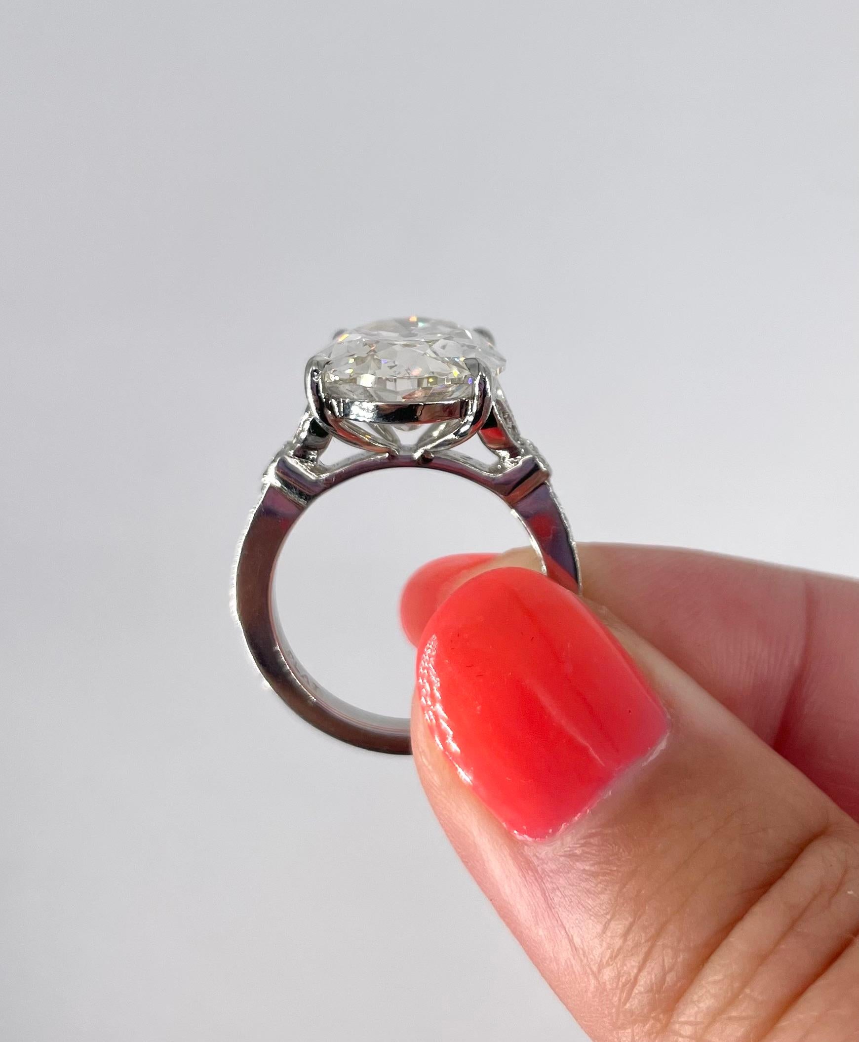 antique oval cut diamond