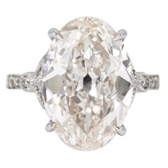 J. Birnbach  Bague de fiançailles de style antique avec diamant ovale de 8,56 carats