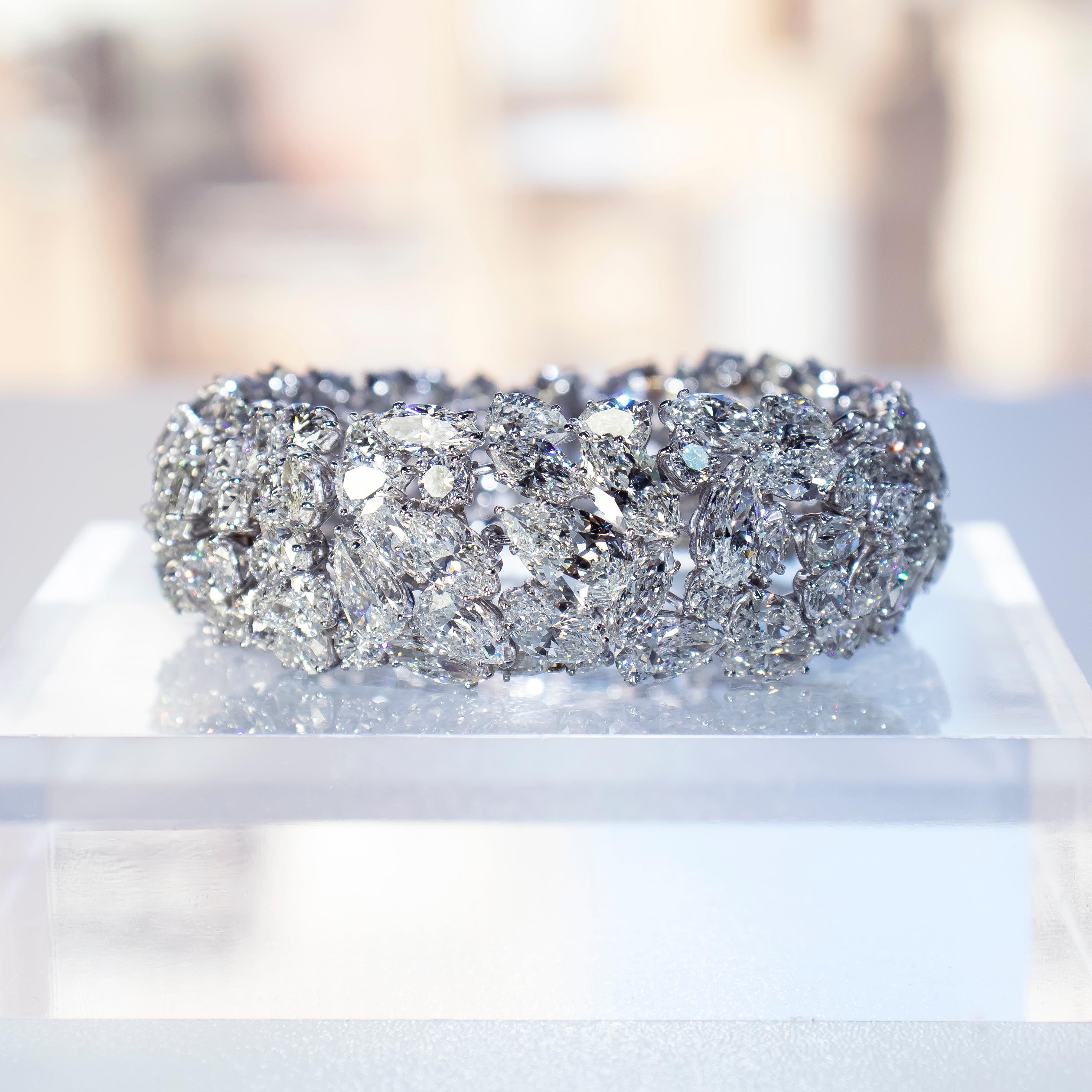 Contemporary J. Birnbach Platinum Cluster Motif Bracelet with Assorted Diamonds = 50.94 CTW For Sale