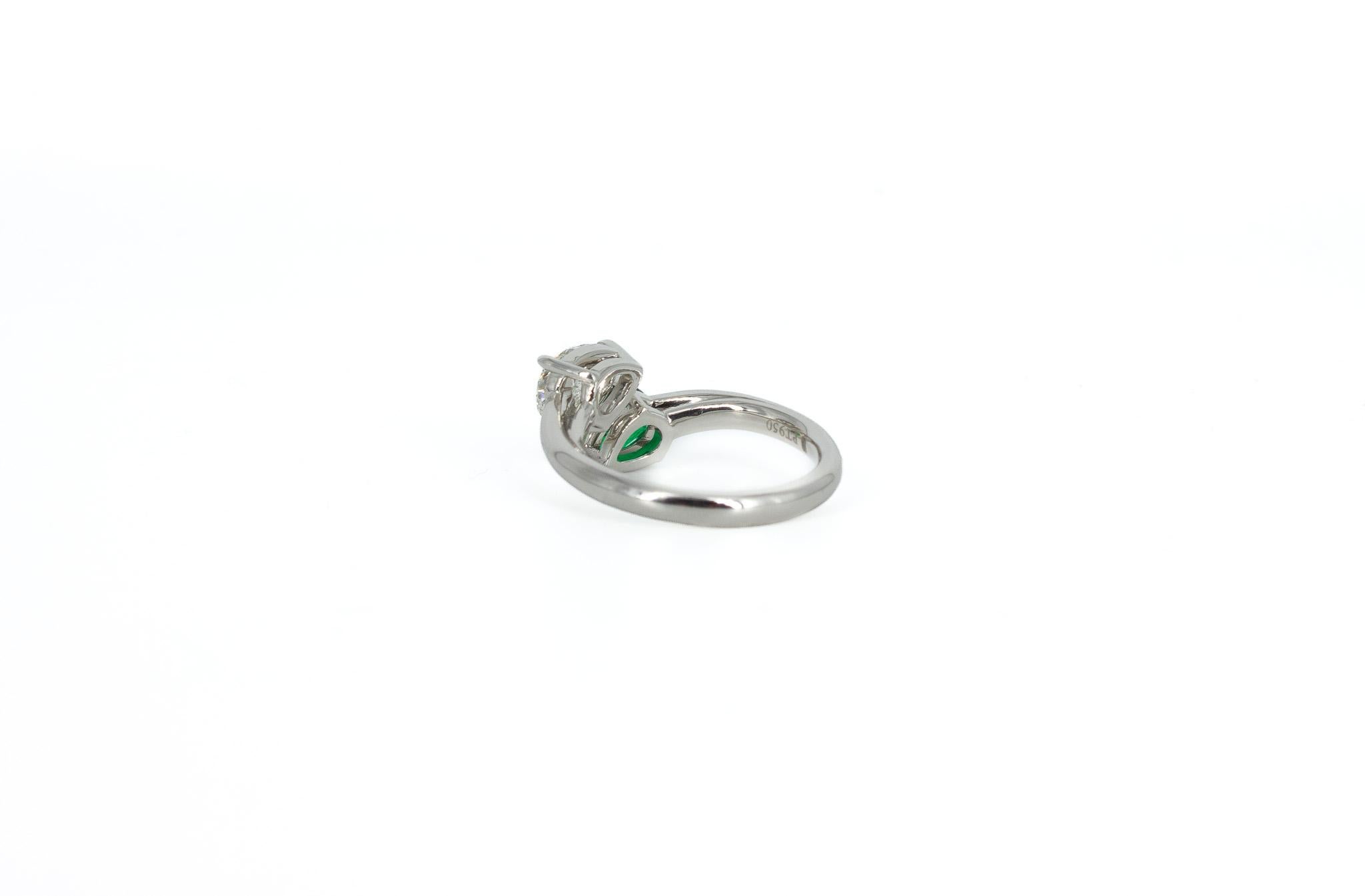 Contemporary J. Birnbach Toi et Moi GIA Certified H VS1 Diamond and Emerald Ring For Sale