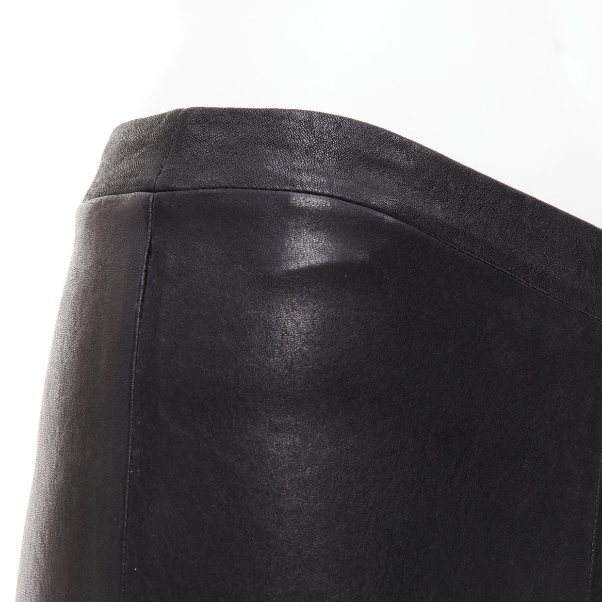 J BRAND pantaloni a zampa in pelle di agnello nera S
Riferimento: GEGG/A00004
Marchio: Marchio J
Materiale: Pelle di agnello
Colore: nero
Modello: Tinta unita
Chiusura: elastica
Fodera: Tessuto grigio
Prodotto in: Cina

CONDIZIONE:
Condizioni: