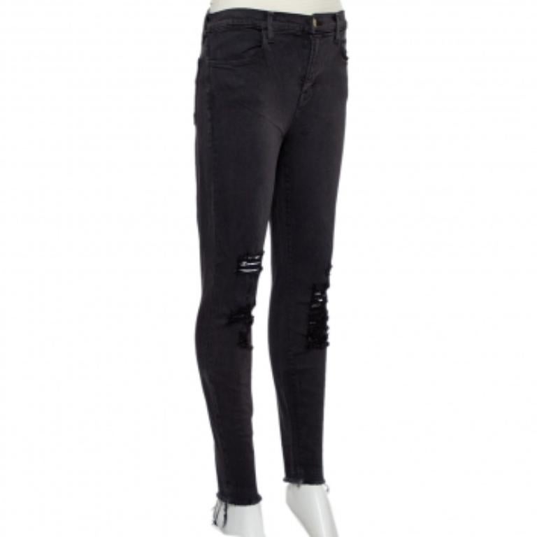 Made from cotton, these jeans from J Brand will be a perfect addition to your jeans collection. They carry a skinny silhouette with zip fastening on the front, pockets, and a distressed style. This creation is a buy you won't regret.