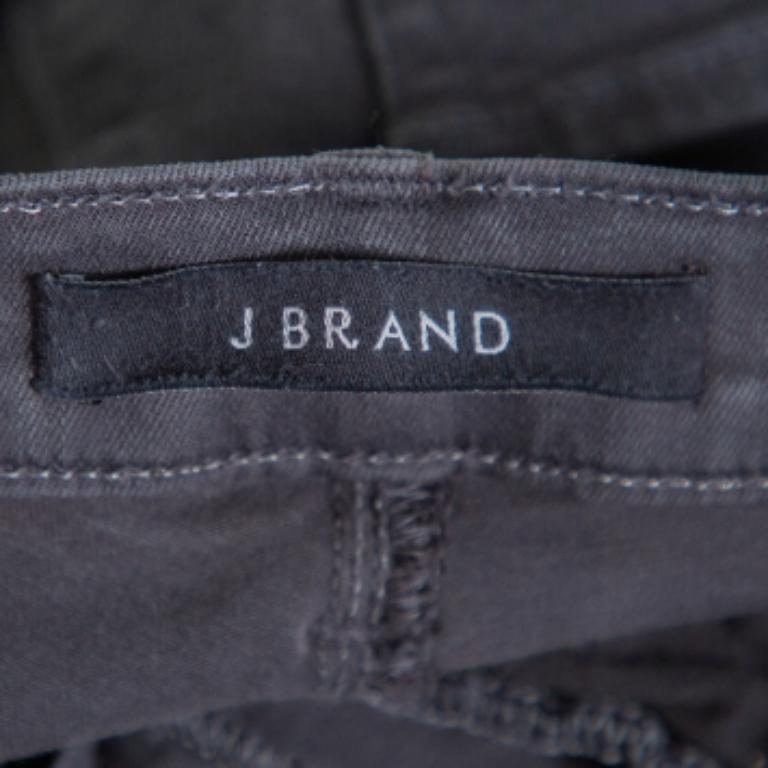 J Brand Dement Black Denim Distressed Alana Jeans M In Good Condition For Sale In Dubai, Al Qouz 2