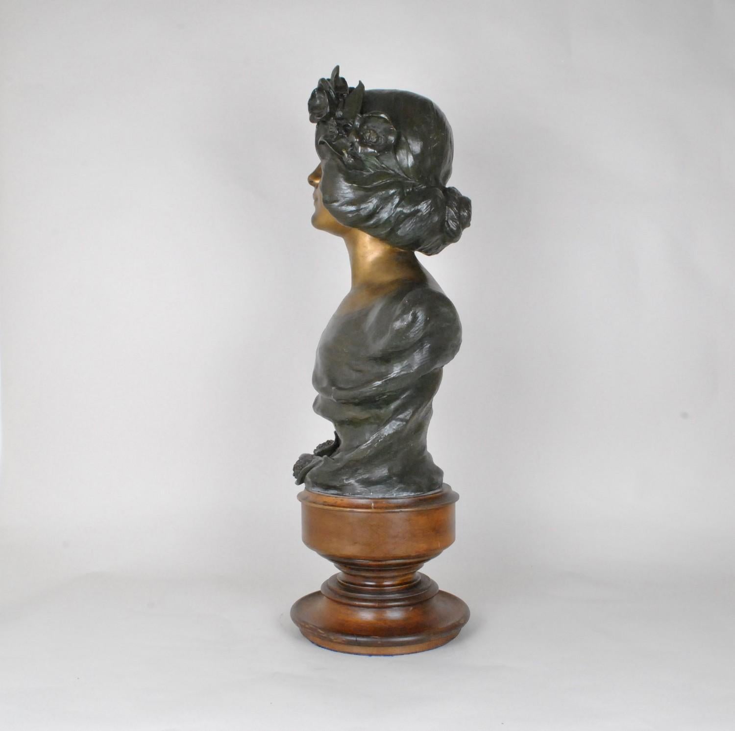 J Caussé, Bust of Woman, Signed Bronze, Art Nouveau, Late Nineteenth Century In Good Condition In MARSEILLE, FR
