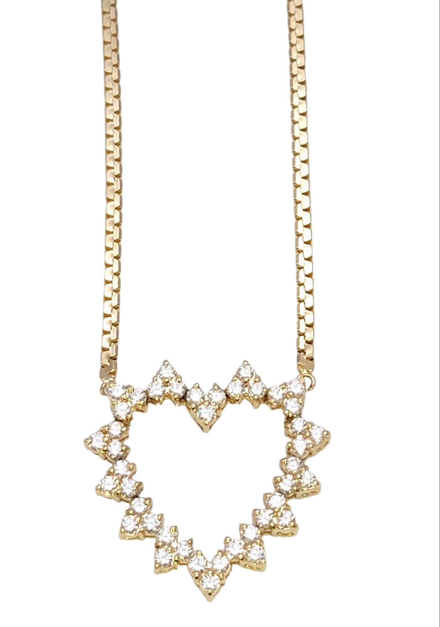 Taille ronde J. Duffey, collier pendentif cœur ouvert en or jaune 14 carats et diamants en vente
