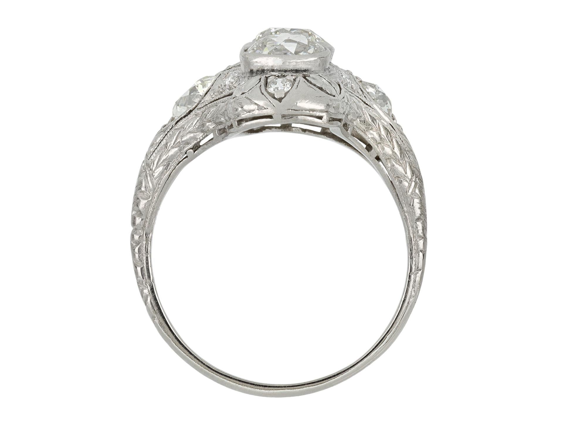 Édouardien J. E. Caldwell Antique Diamond Cluster Ring, américain, vers 1910 en vente
