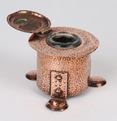 J F Poole Hayle Arts & Crafts Handgeblasenes Kornish-Tintenfass aus Kupfer