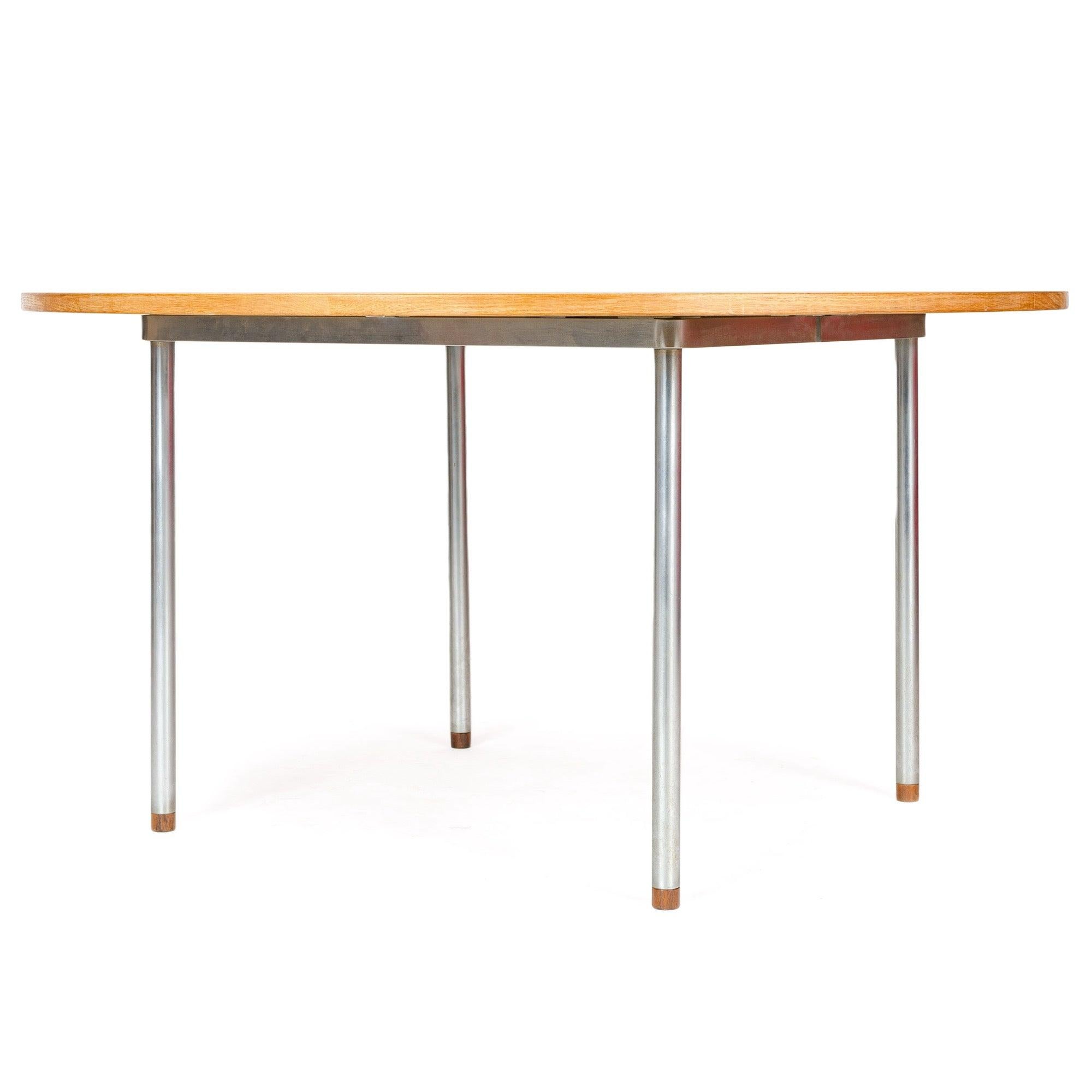 J. Hansen 'Minimal' Dining Table by Hans J. Wegner for Johannes Hansen, c.1965 In Excellent Condition For Sale In Sagaponack, NY