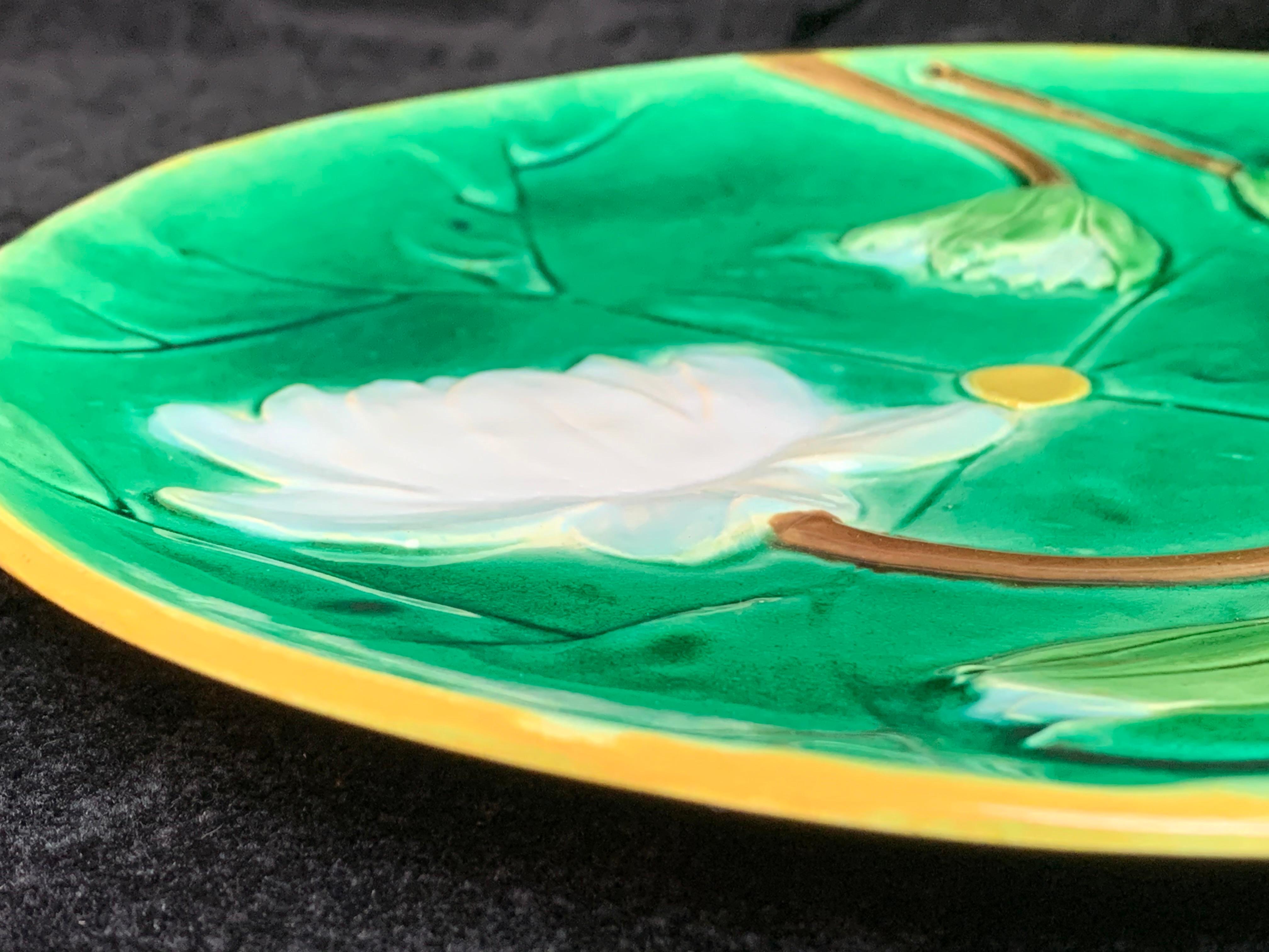 J. Holdcroft Majolica Pond Lily Plate, English, circa 1875, Signed 'J HOLDCROFT' In Good Condition In Banner Elk, NC